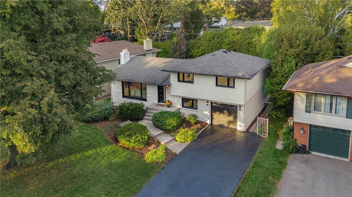 Burlington, ON L7L 2C9,257 STRATHCONA DR