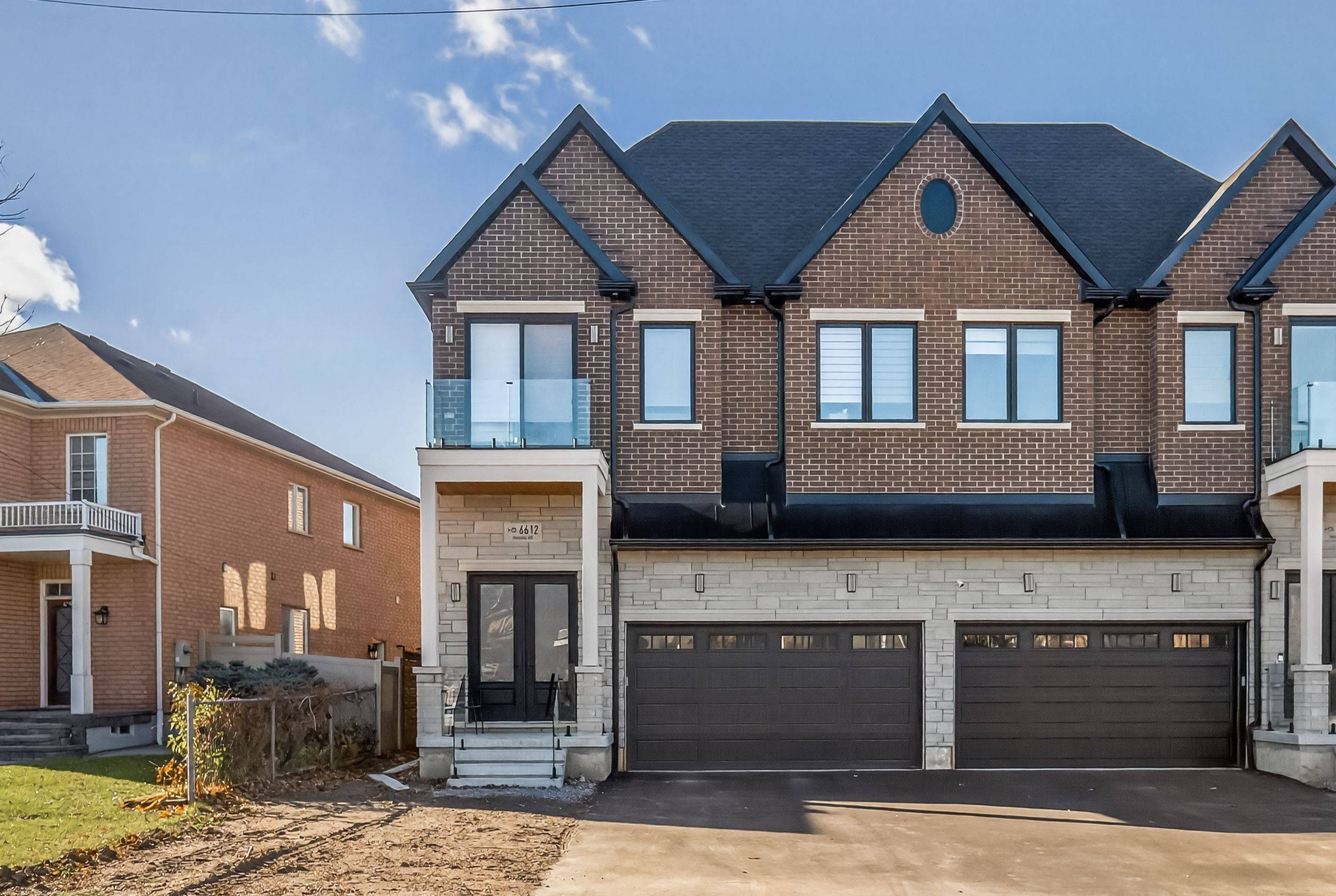 Mississauga, ON L5W 1S5,6612 Harmony HL #Basement