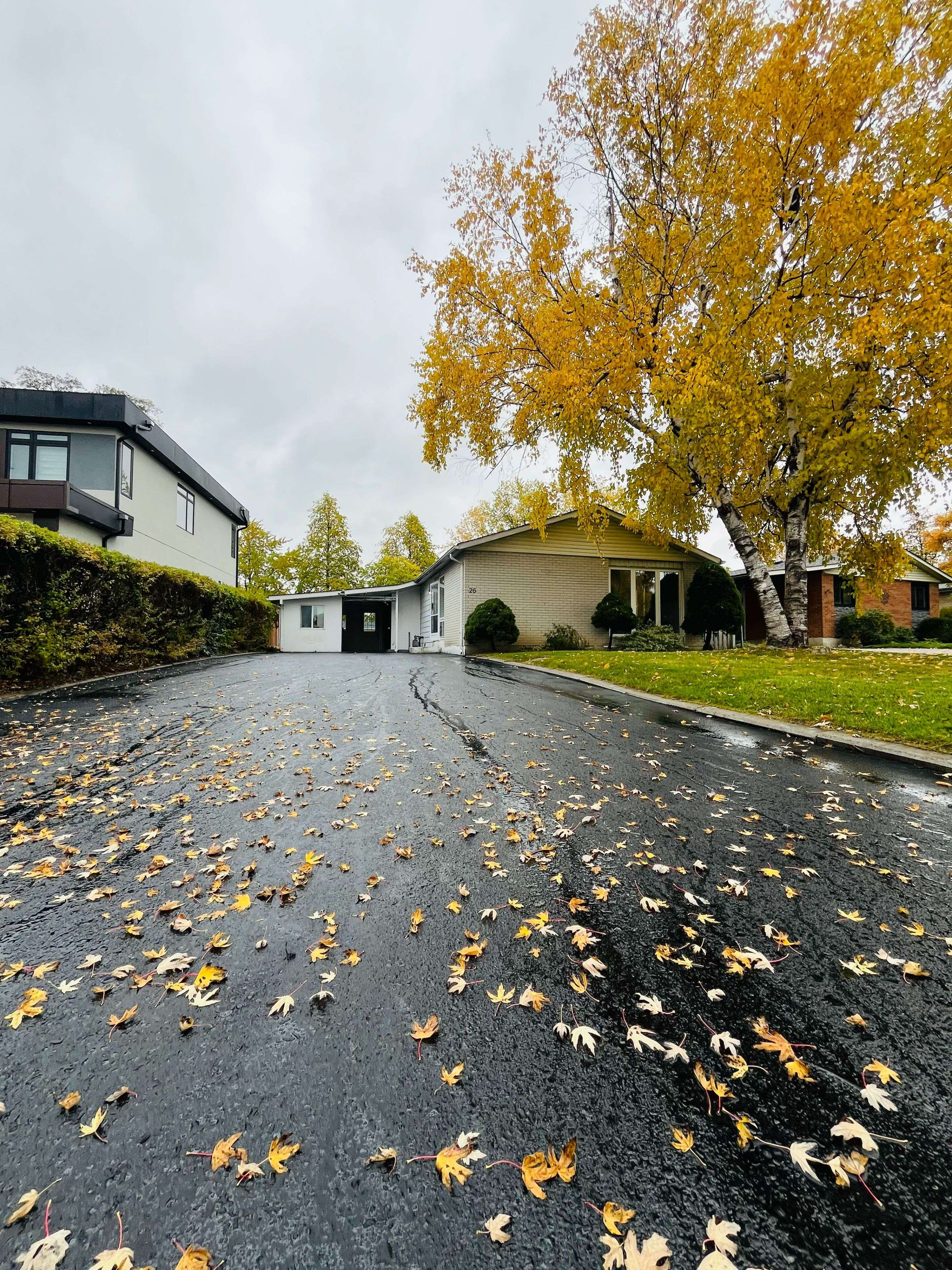 Brampton, ON L6T 1Y8,26 Epsom Downs DR