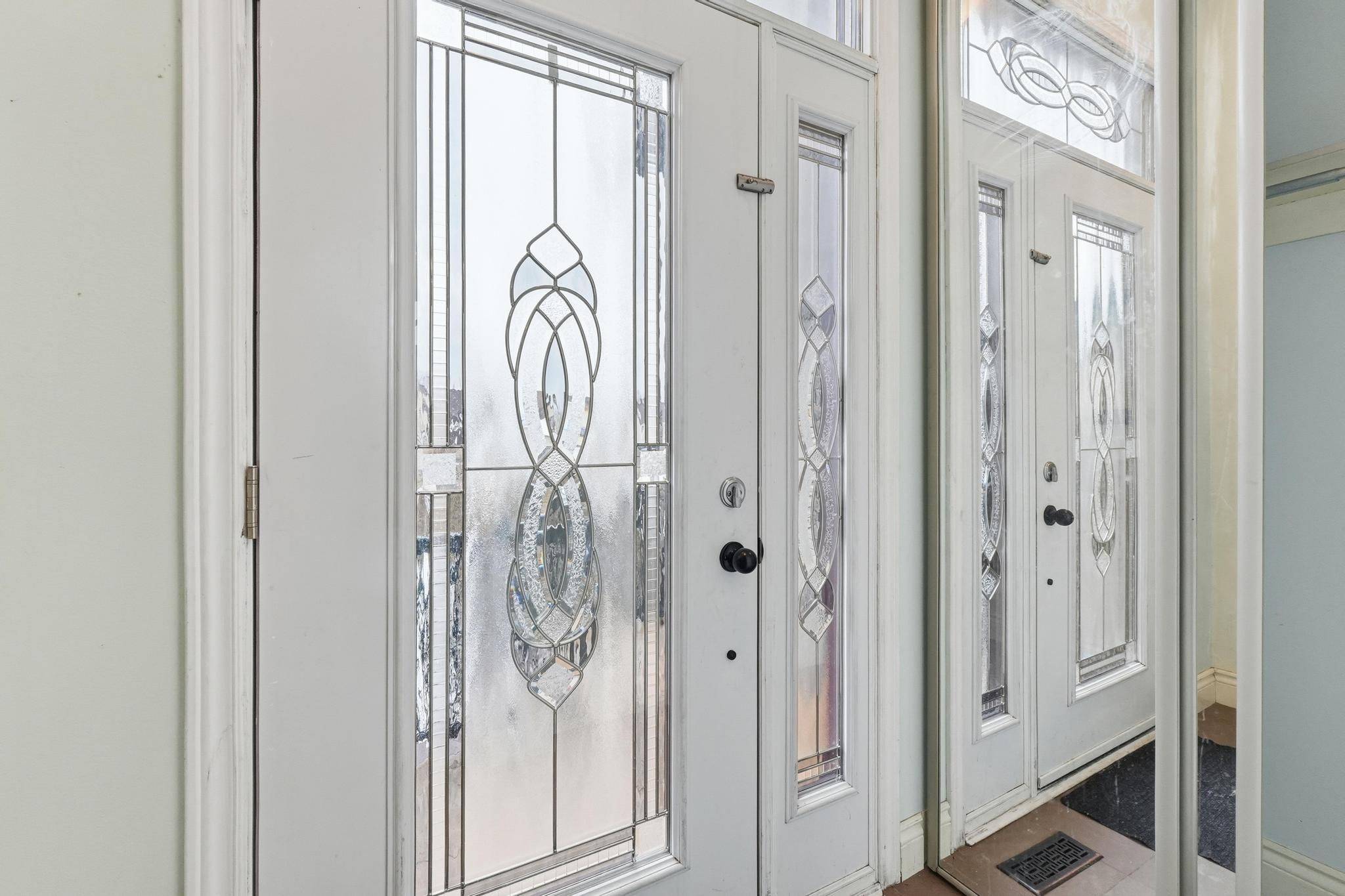 Brampton, ON L6Z 1A7,29 FANSHAWE DR