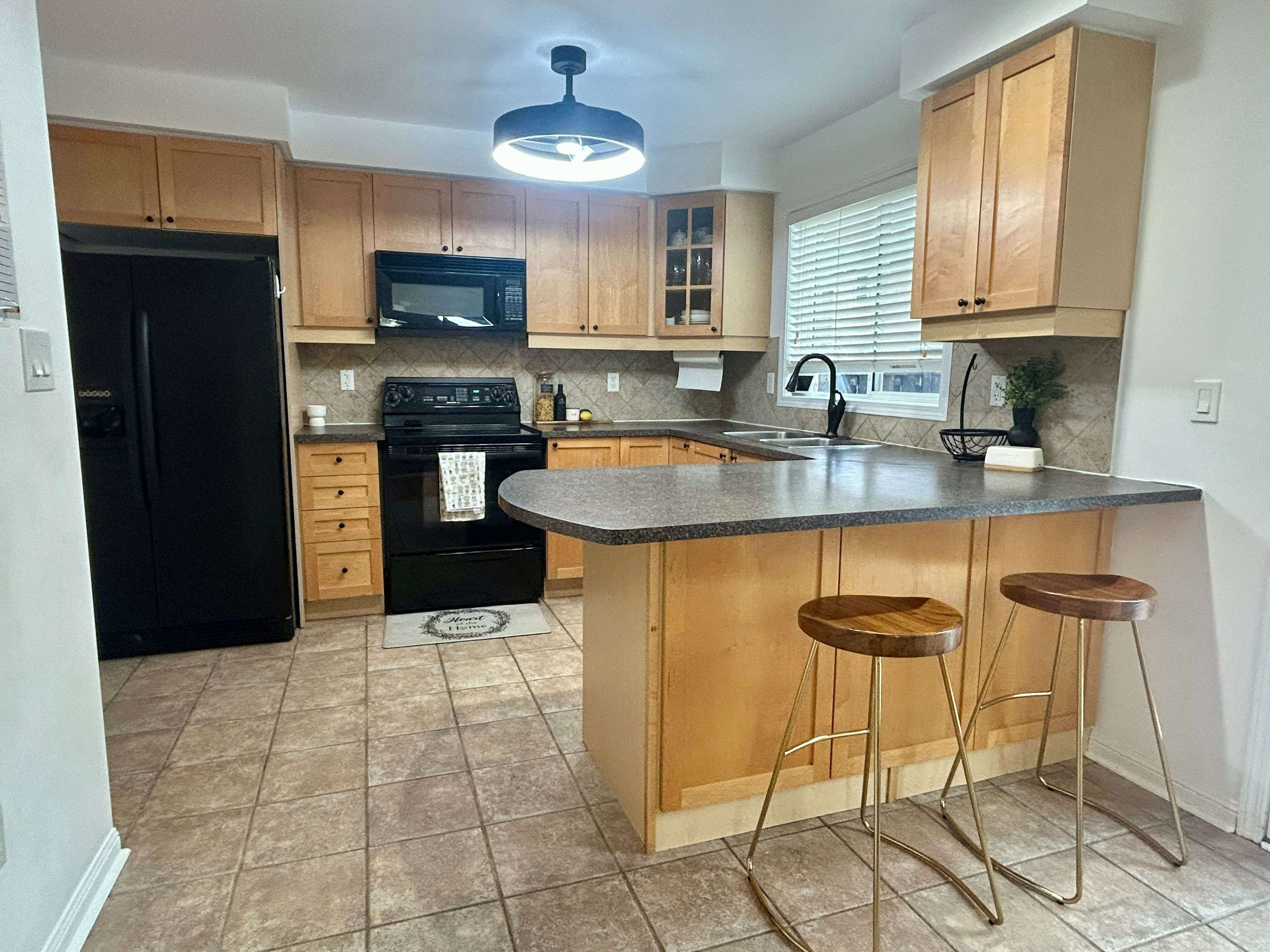 Oakville, ON L6M 4X9,2375 Proudfoot TRL