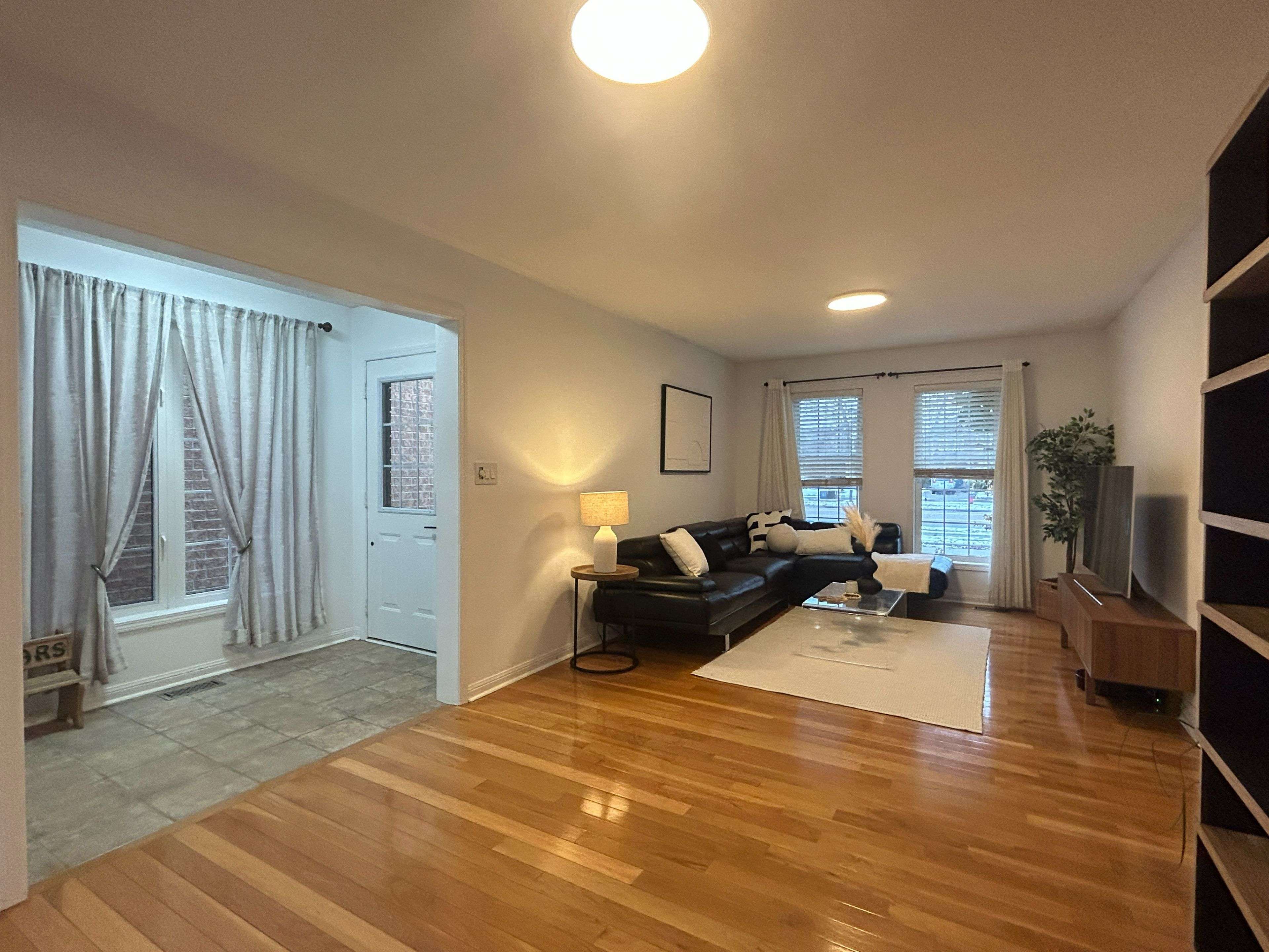 Oakville, ON L6M 4X9,2375 Proudfoot TRL