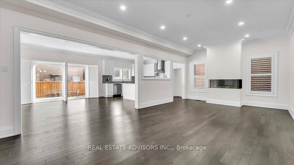 Brampton, ON L6Y 0E4,7 Ferdinand DR