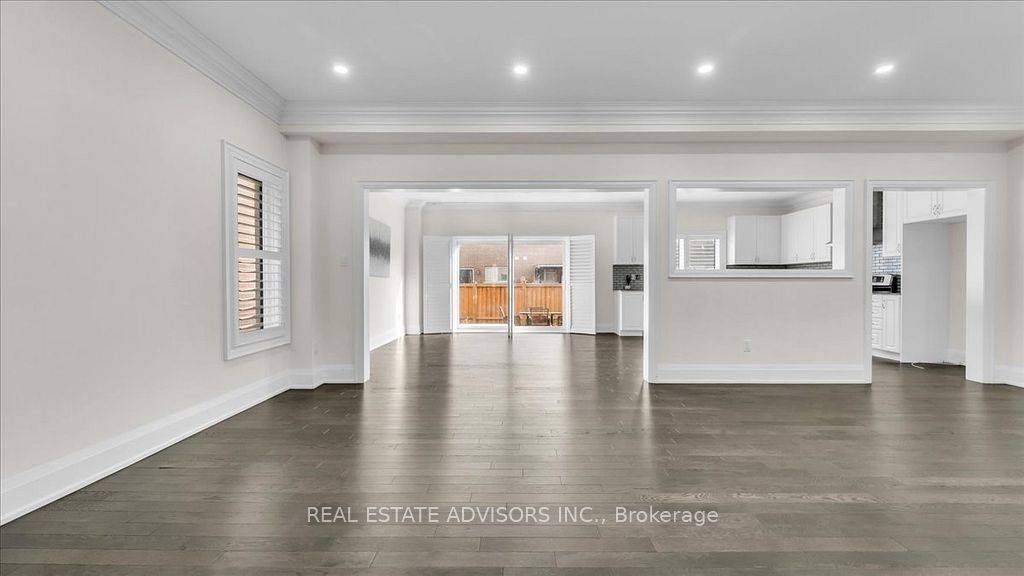 Brampton, ON L6Y 0E4,7 Ferdinand DR