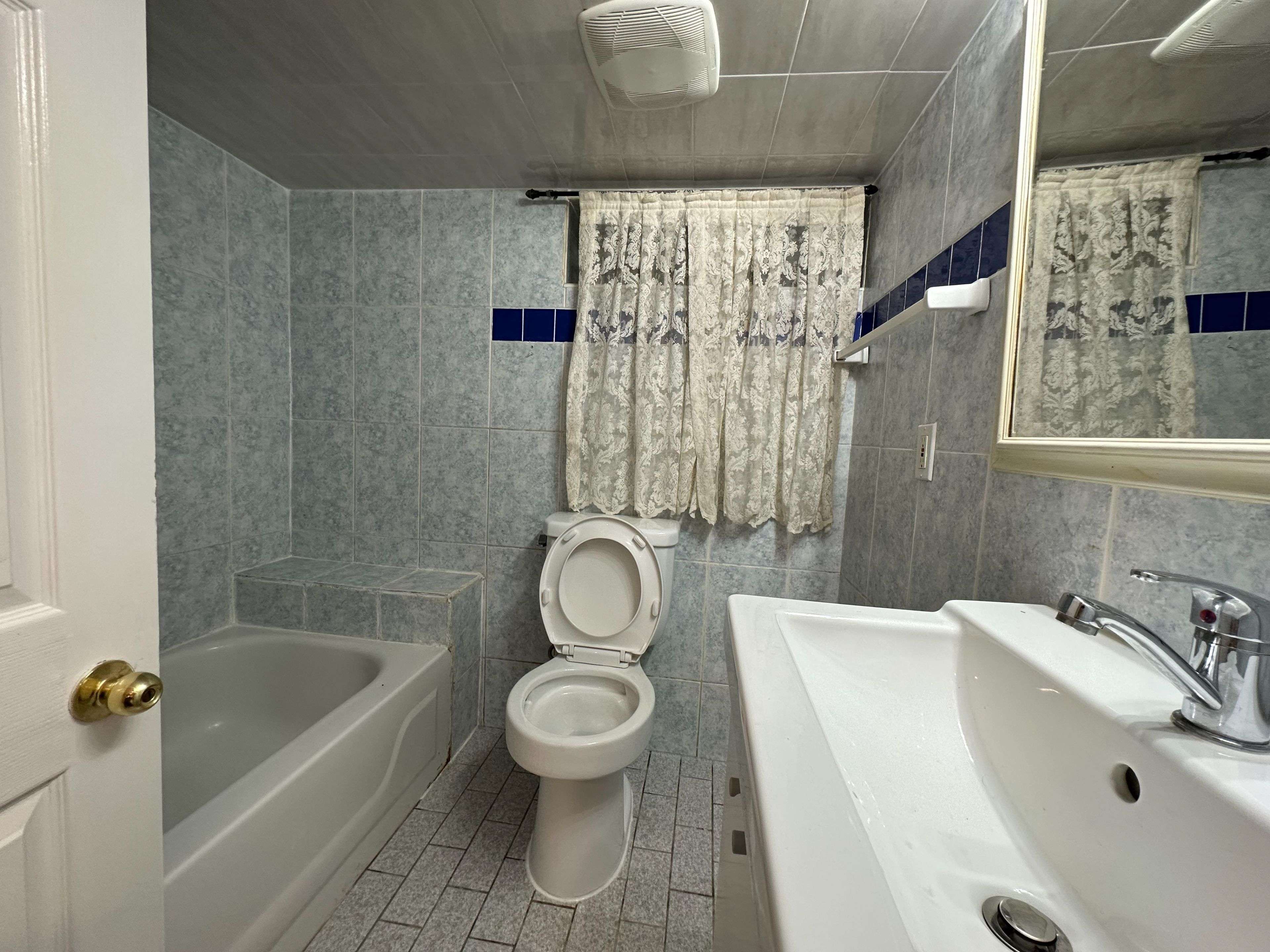 Toronto W03, ON M6E 3X5,151 Dynevor RD #Lower