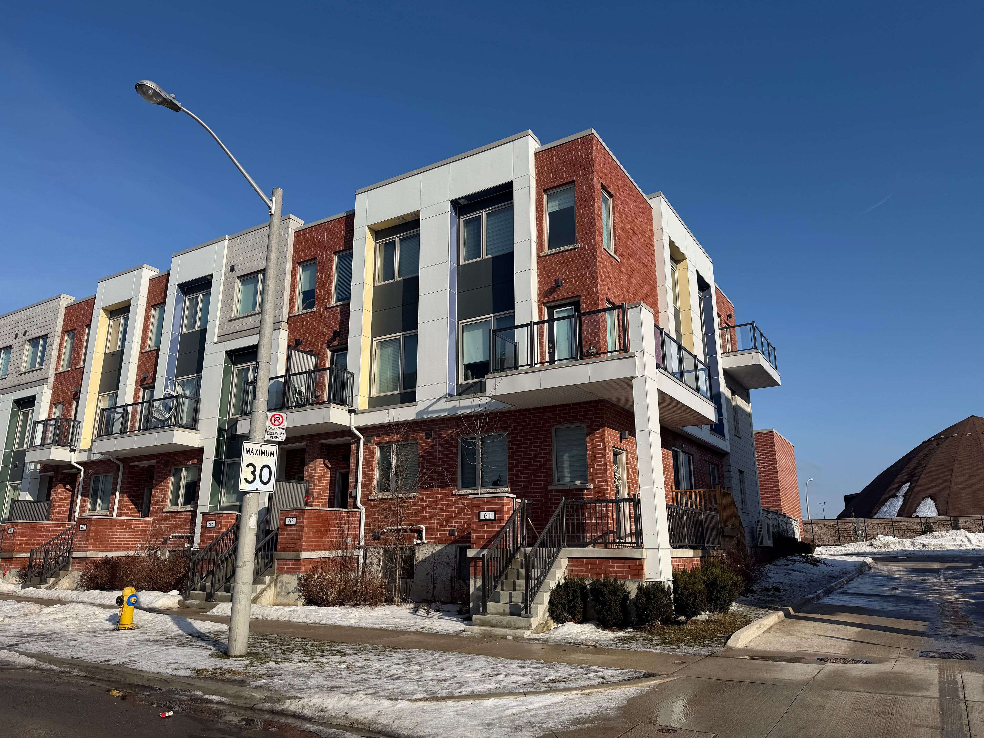 Toronto W05, ON M3K 0B7,61 William Duncan RD #(BSMT)