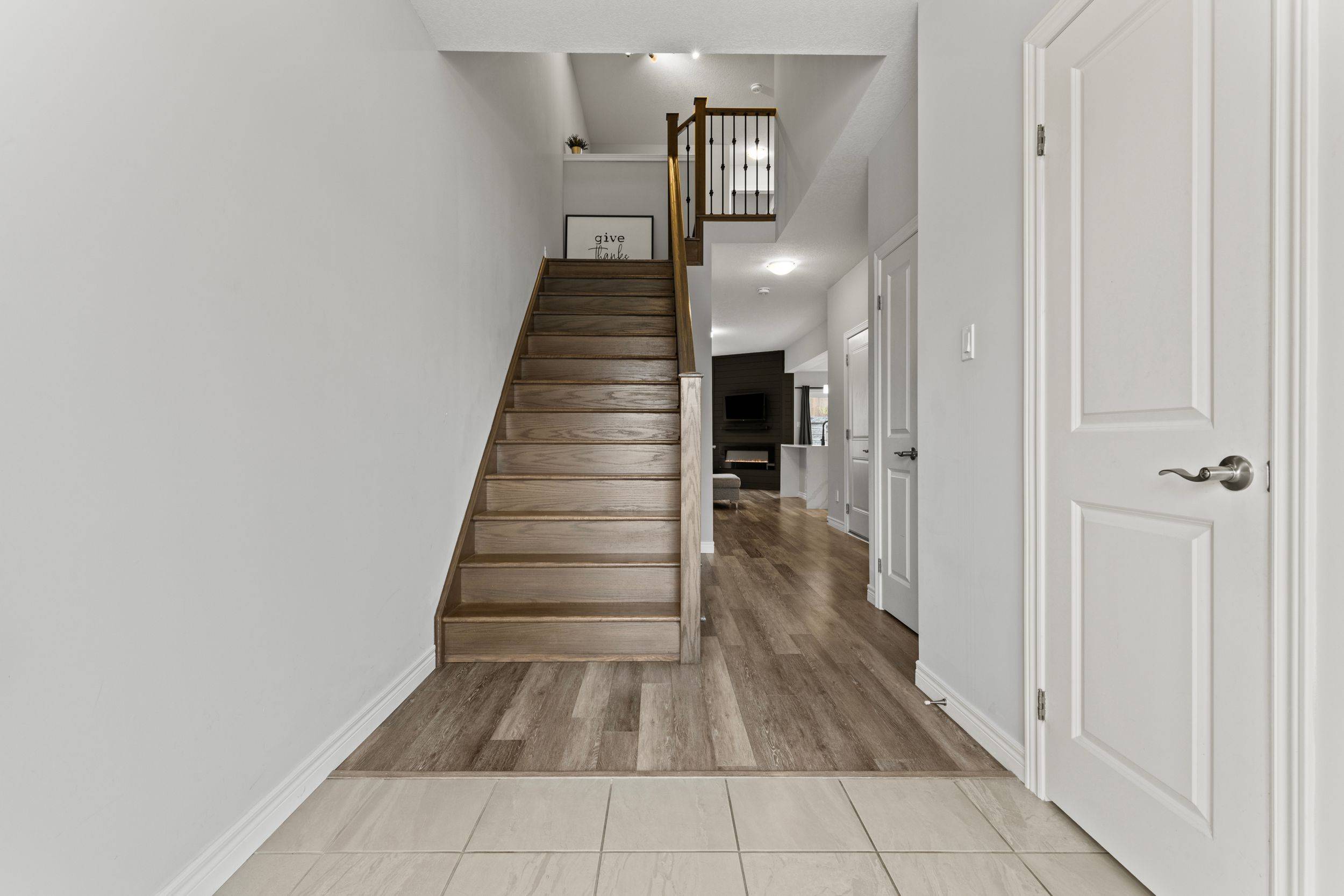 West Lincoln, ON L0R 2A0,11 Dennis DR