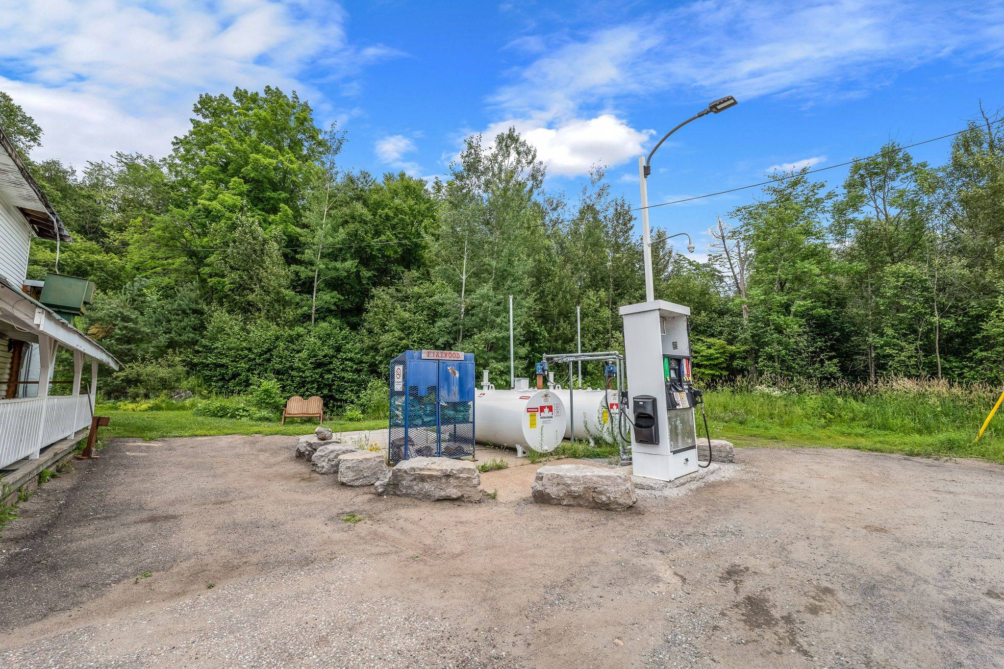 Addington Highlands, ON K0H 1L0,22353 Highway 41 N/A