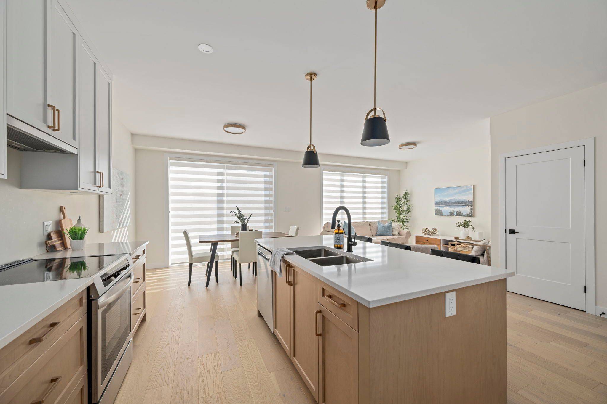 London North, ON N6G 3W3,2172 Saddlerock AVE