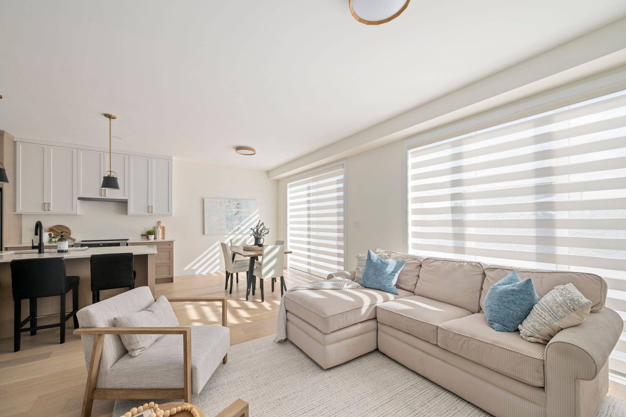 London North, ON N6G 3W3,2172 Saddlerock AVE