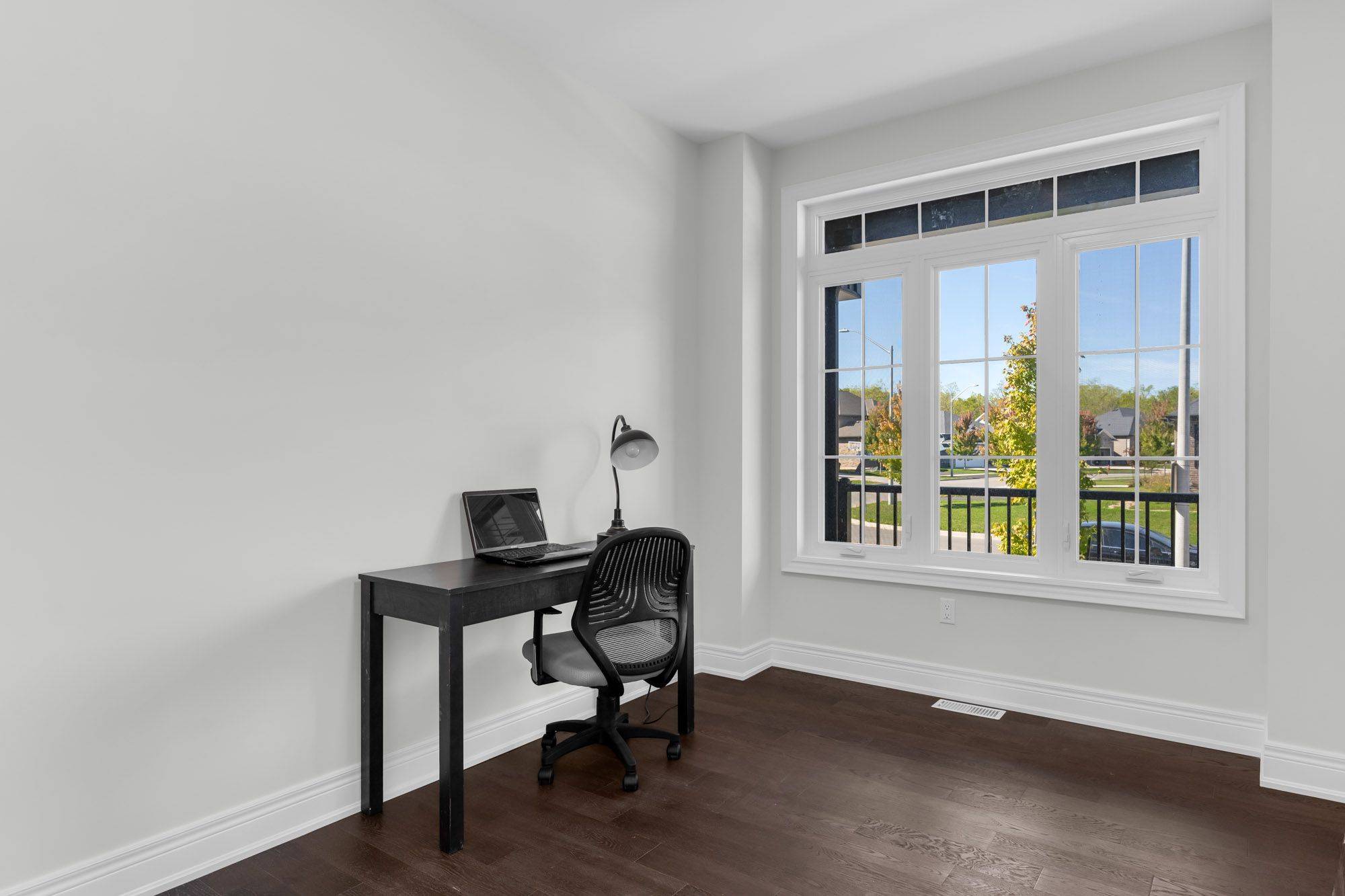 Port Colborne, ON L3K 0A8,732 Clarence ST