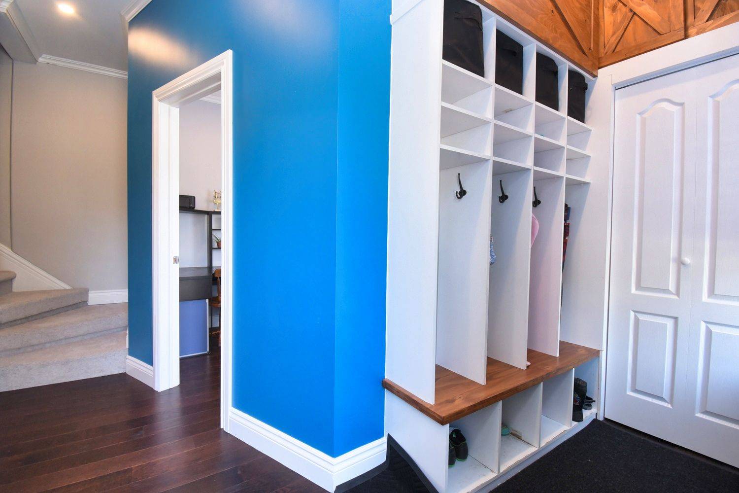 Brantford, ON N3S 5Z9,111 Drummond ST