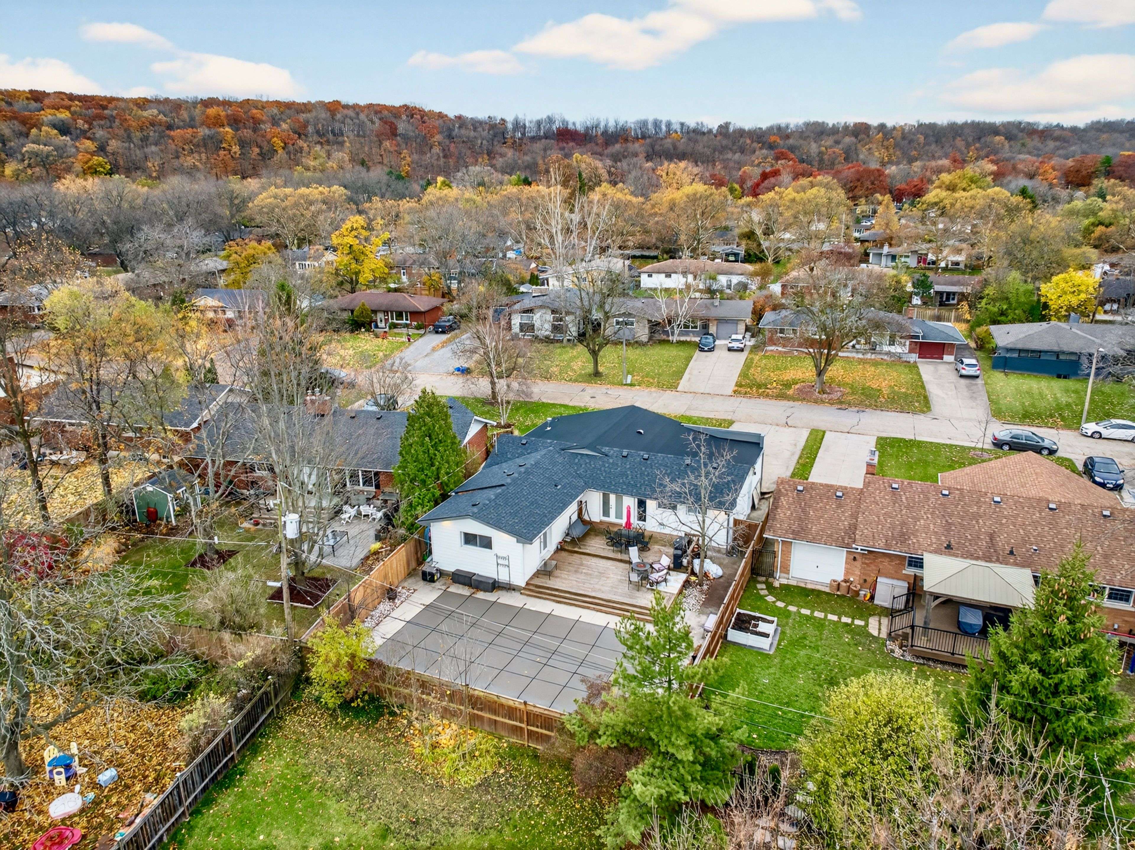 St. Catharines, ON L2T 2C2,15 Swan DR