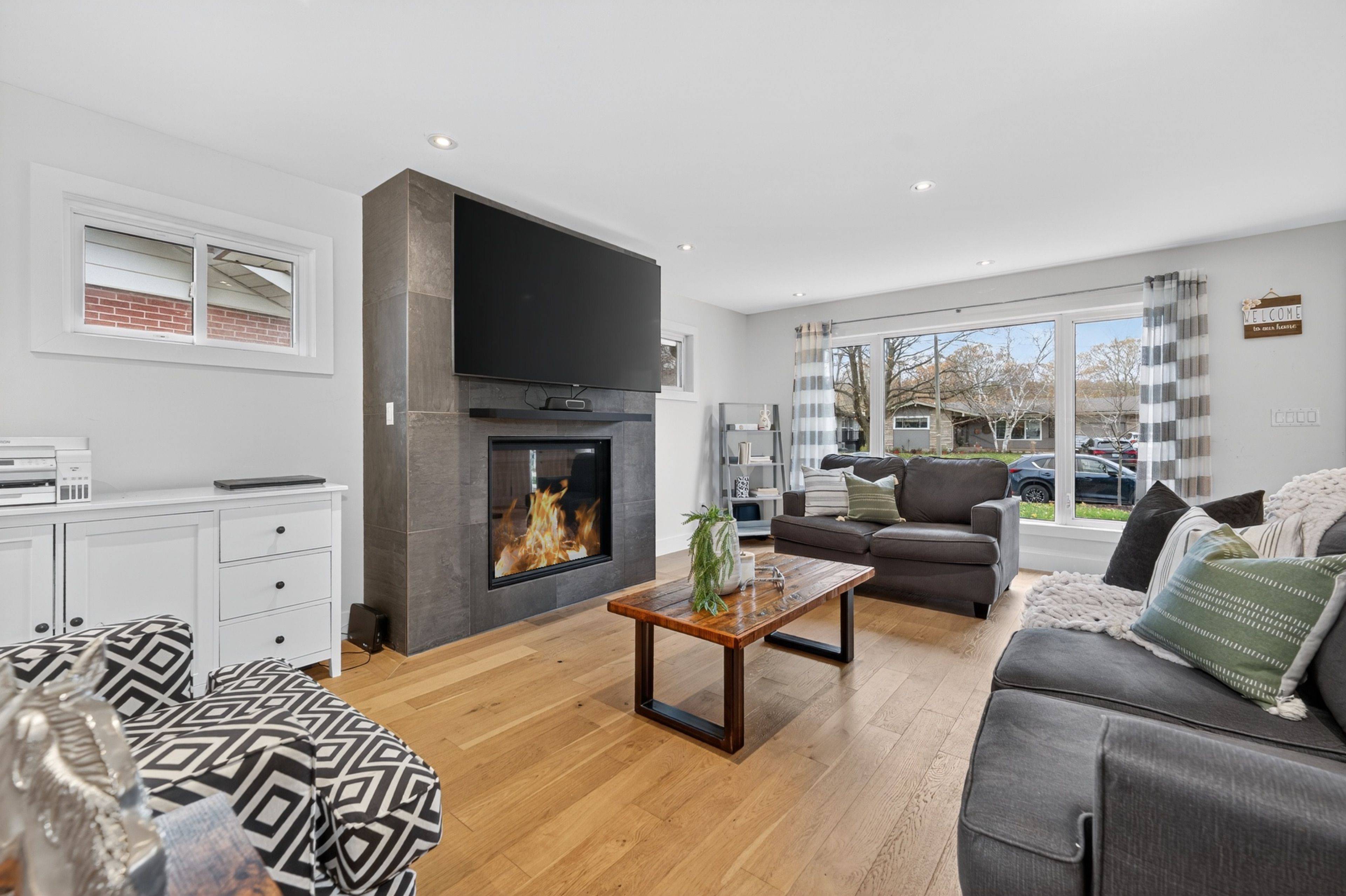 St. Catharines, ON L2T 2C2,15 Swan DR