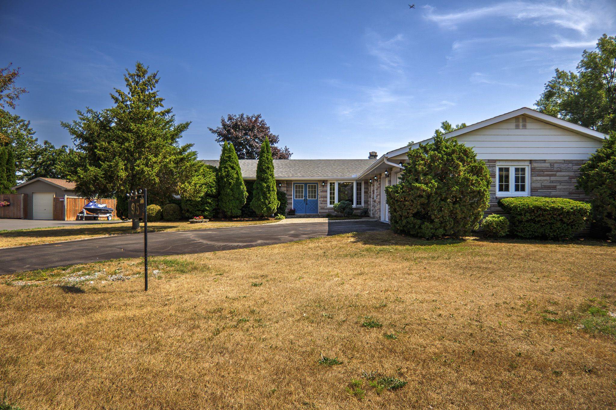 Quinte West, ON K8V 5P5,95 Baylea DR