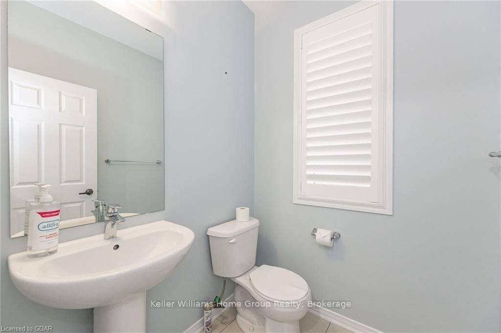 Haldimand, ON N3W 0B9,29 MULL AVE