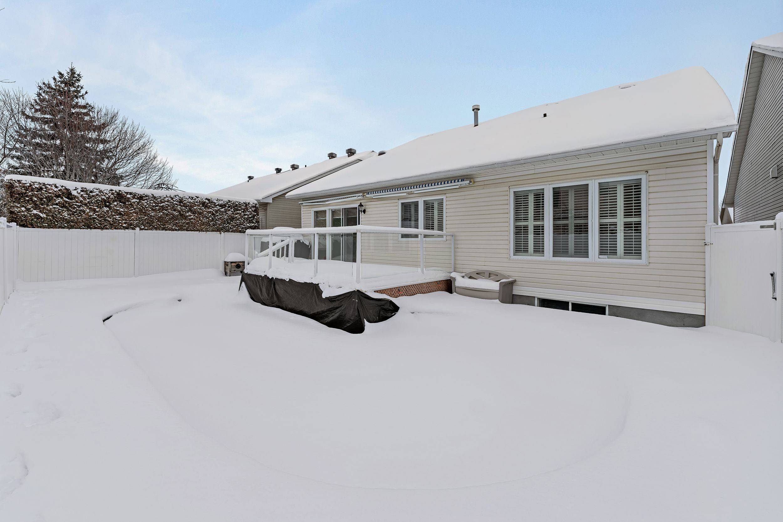 Barrhaven, ON K2J 4V2,43 Settler's Ridge WAY