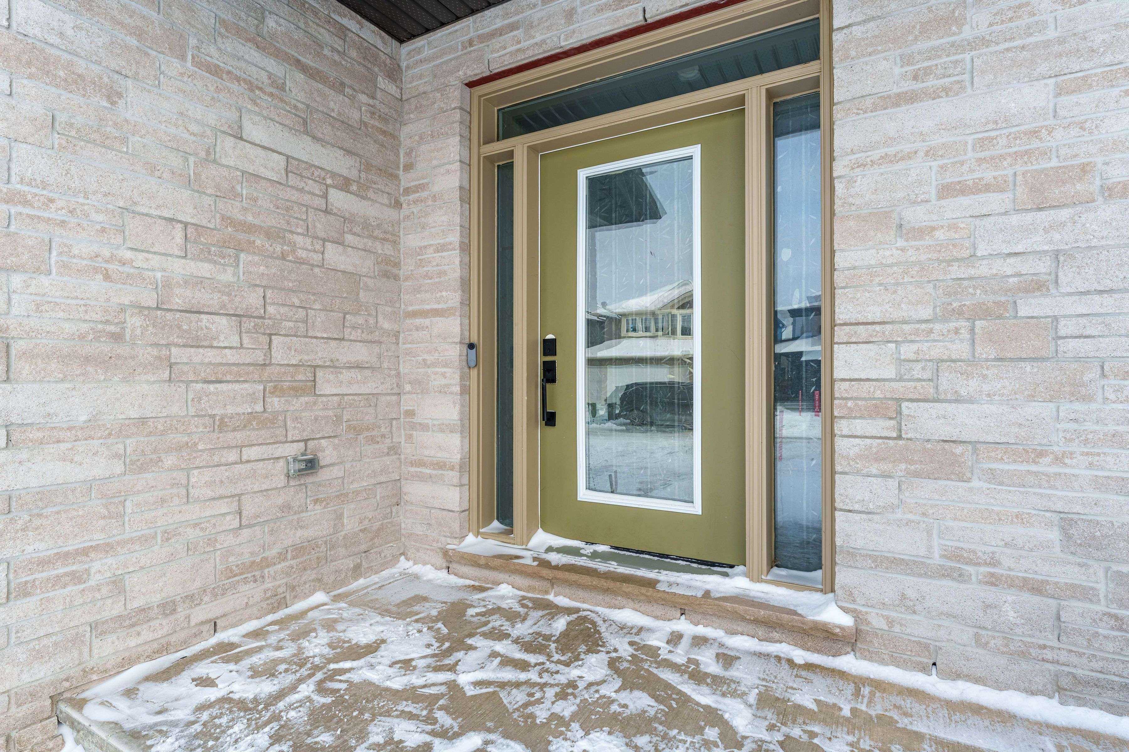 Stittsville - Munster - Richmond, ON K2S 2W8,886 Sendero WAY