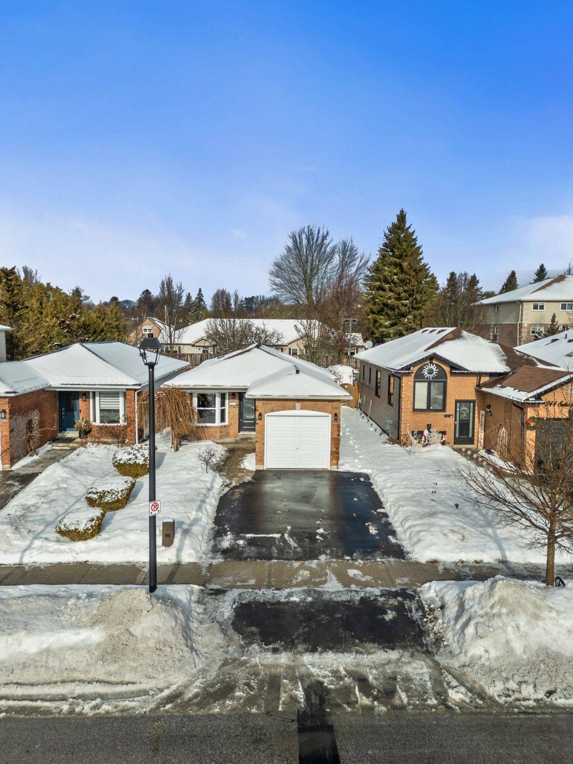 Cobourg, ON K9A 5L3,246 Sutherland CRES