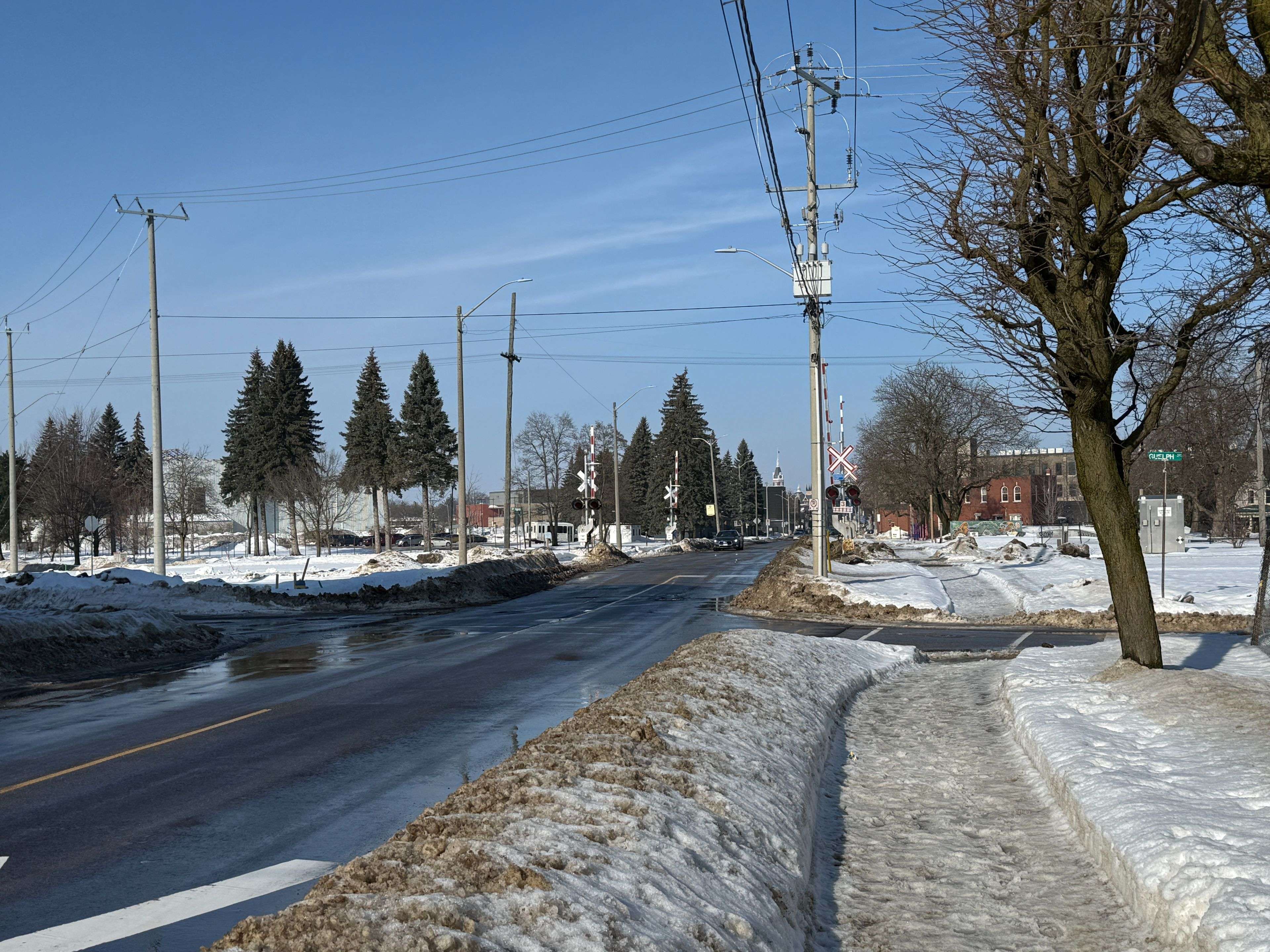 Stratford, ON N5A 1X6,388 Downie ST