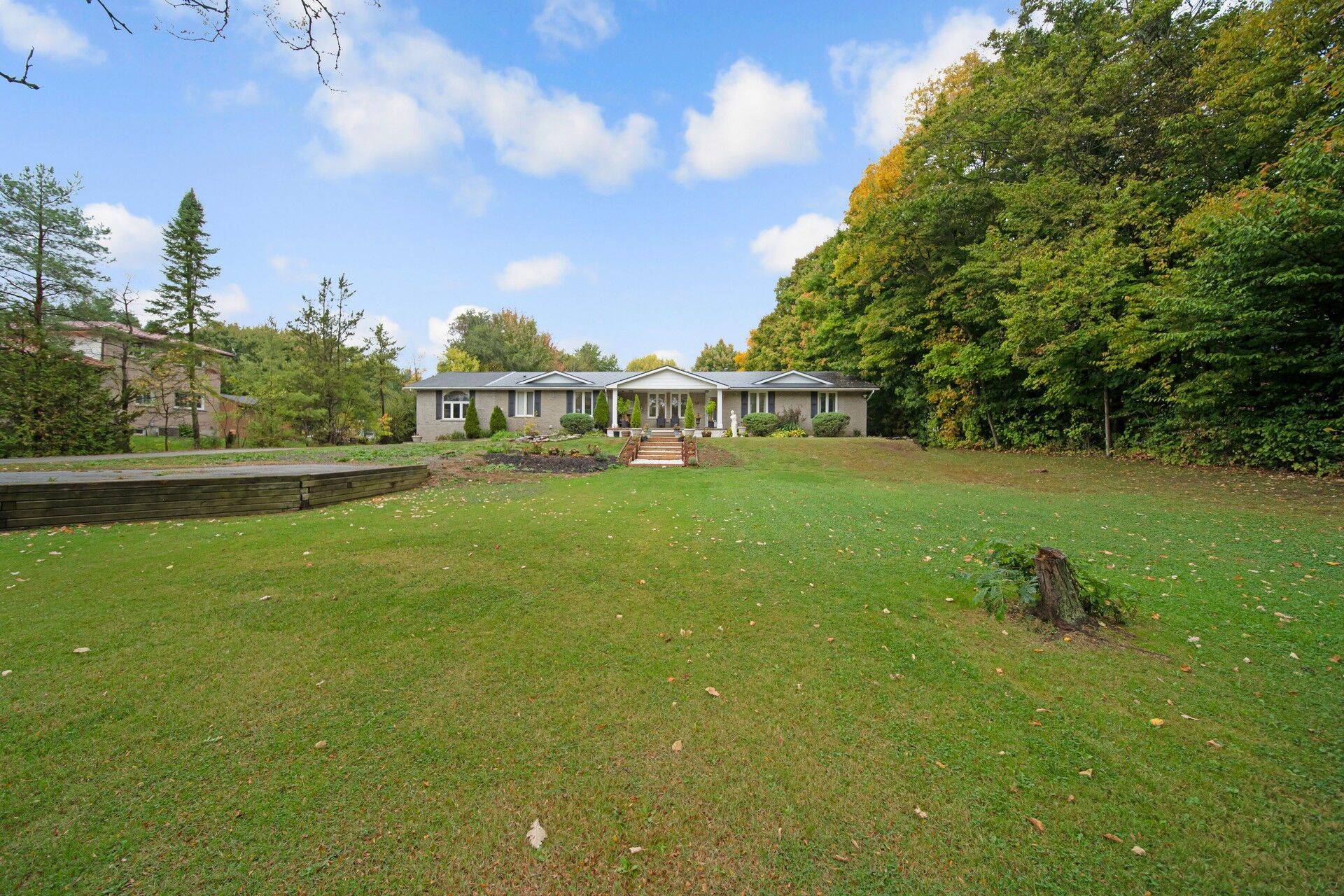 Haldimand, ON N3W 1Y2,58 Unity Side RD