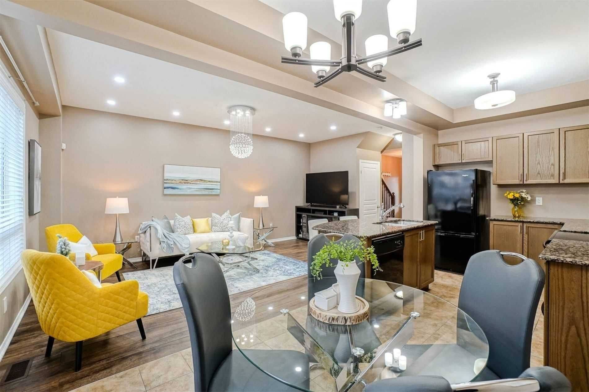 Hamilton, ON L8E 0H2,170 Palacebeach TRL #40