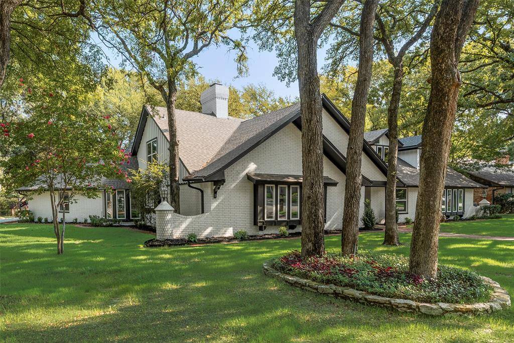 Fort Worth, TX 76112,701 N Oakmont Lane