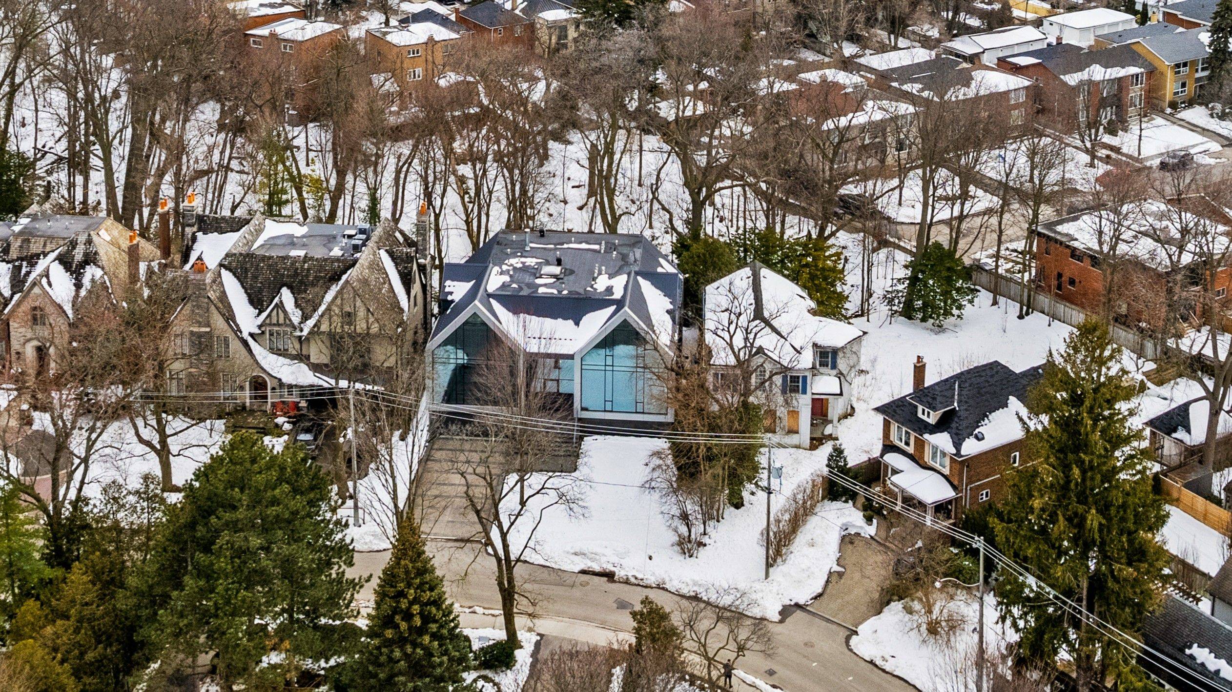 Toronto C04, ON M4N 3C8,130 Riverview DR