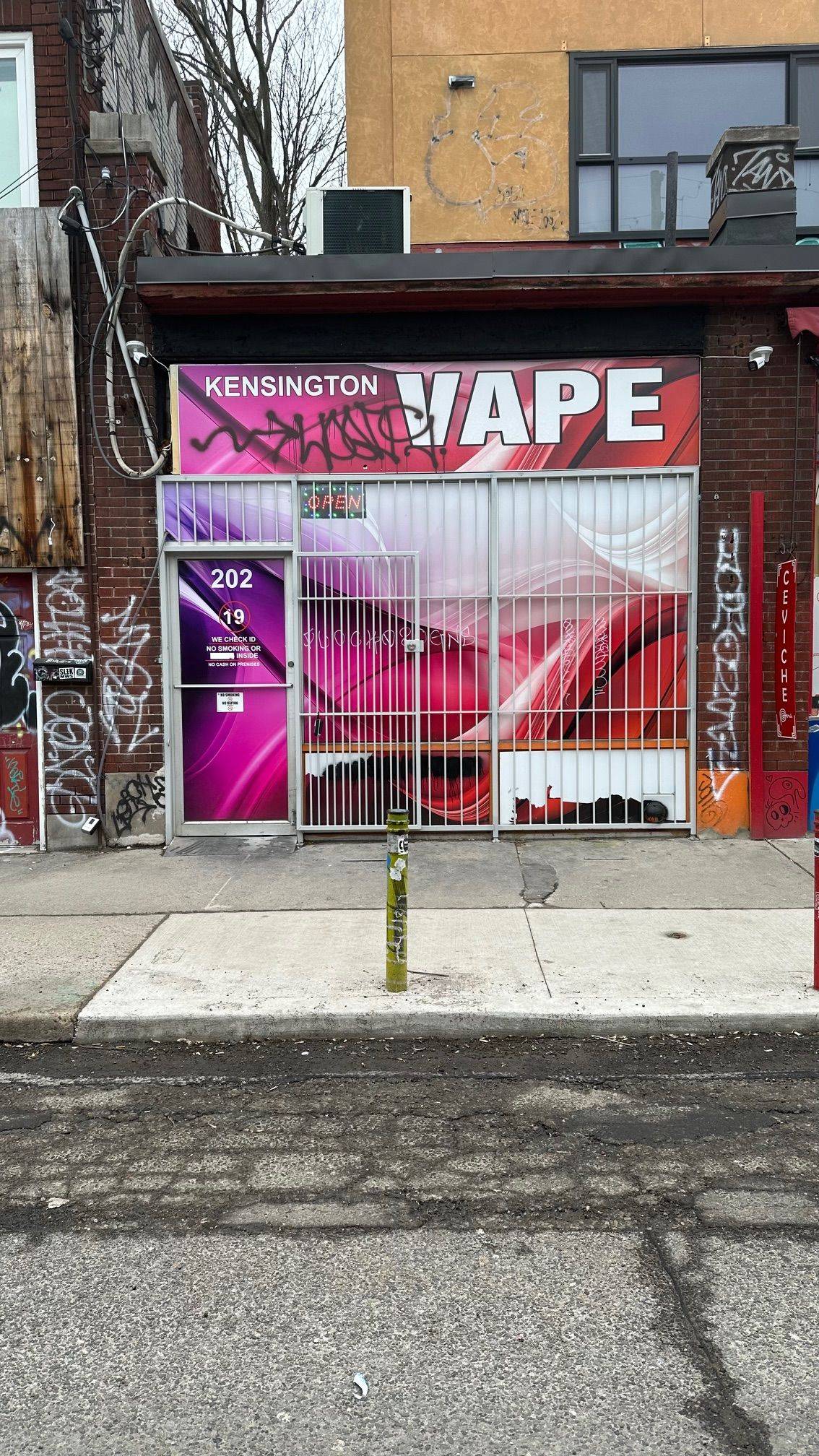 Toronto C01, ON M6B 3B4,202 Baldwin ST #Ground