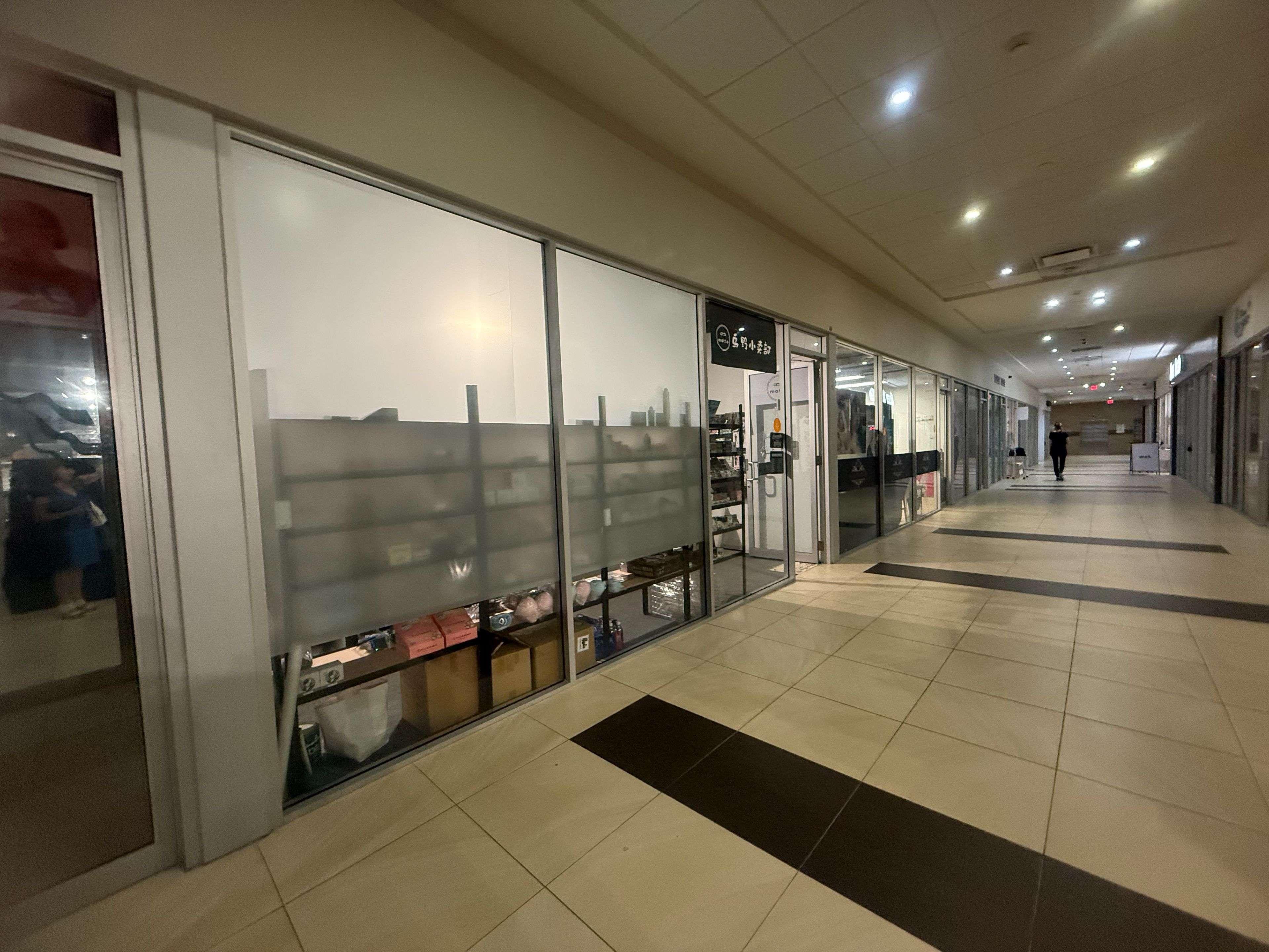 Toronto C01, ON M5B 1S8,384 Yonge ST #7