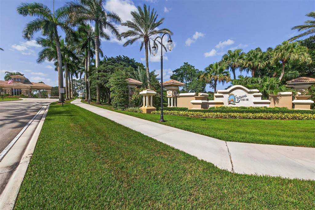 Pembroke Pines, FL 33332,6306 SW 191st Ave