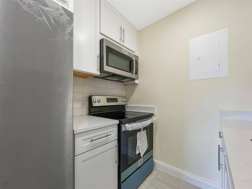 Coral Springs, FL 33065,8921 NW 28th Dr #B