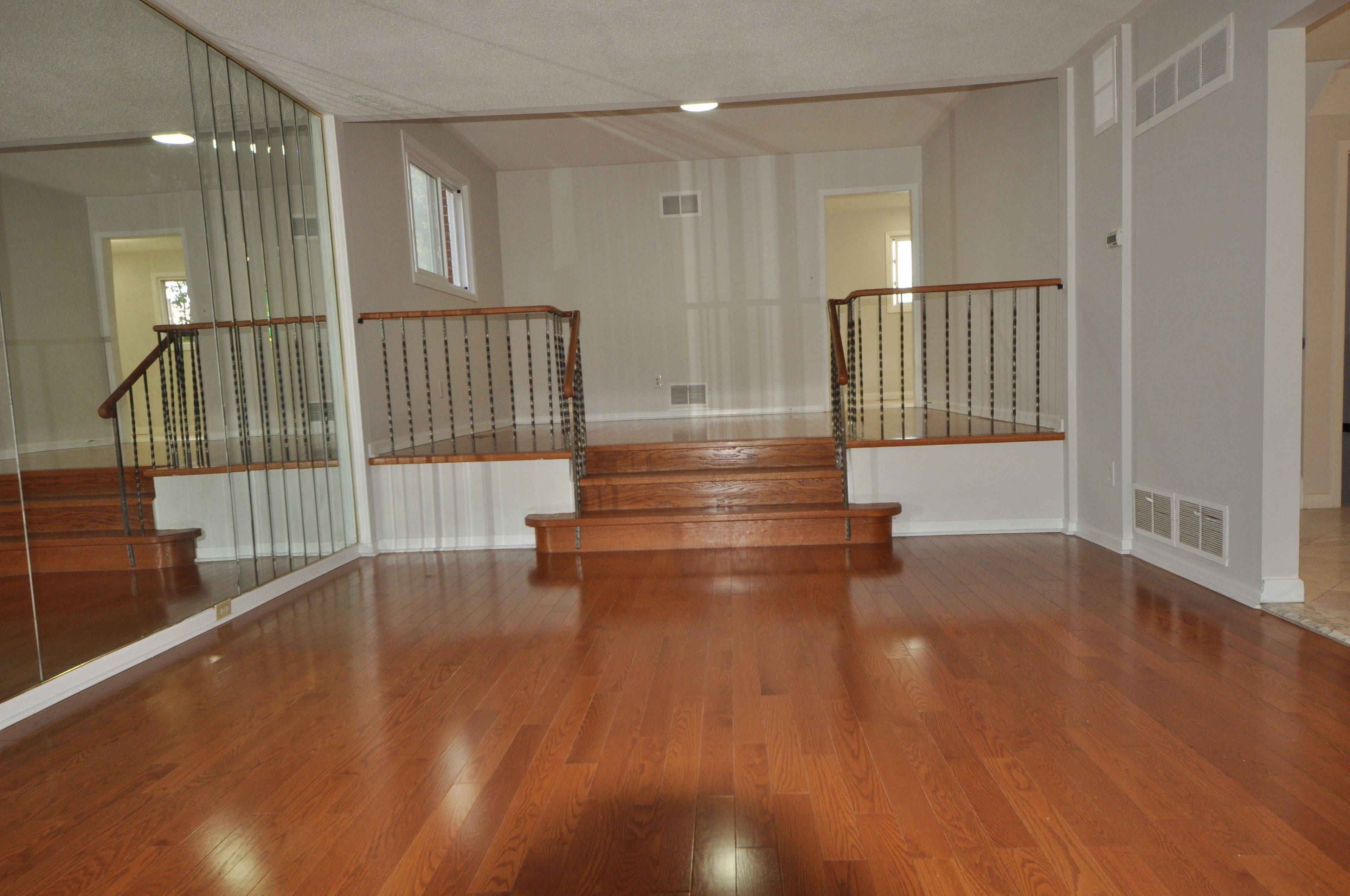 Markham, ON L3T 4J4,36 Flowervale RD