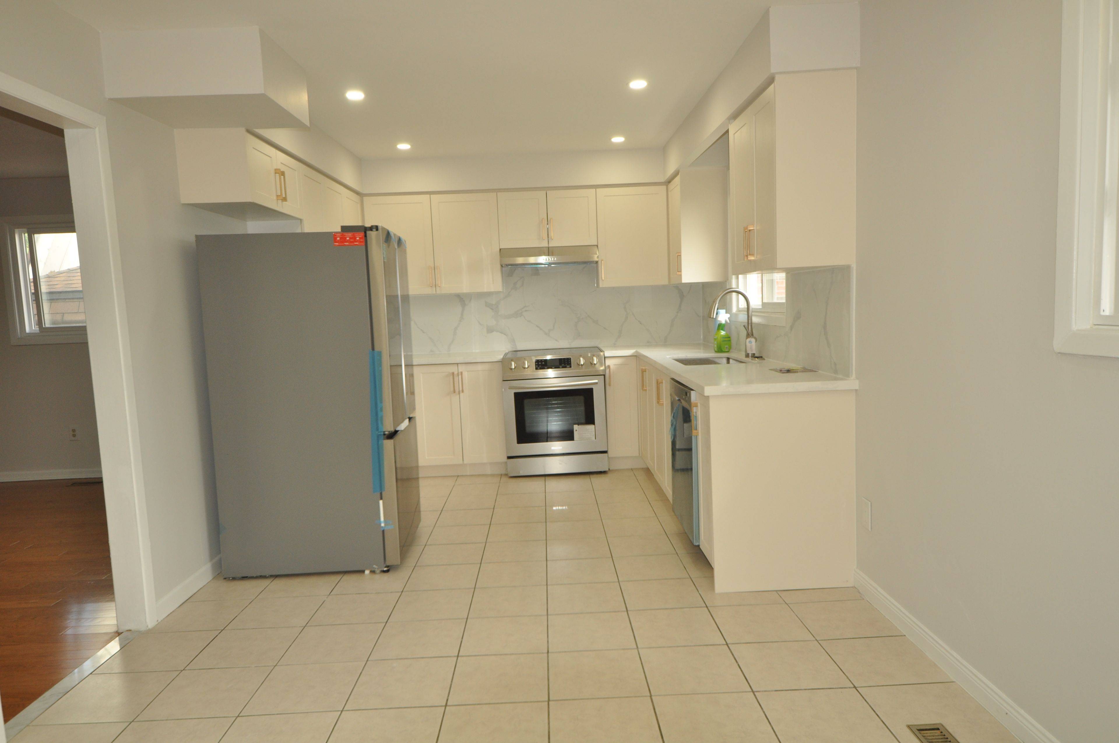 Markham, ON L3T 4J4,36 Flowervale RD