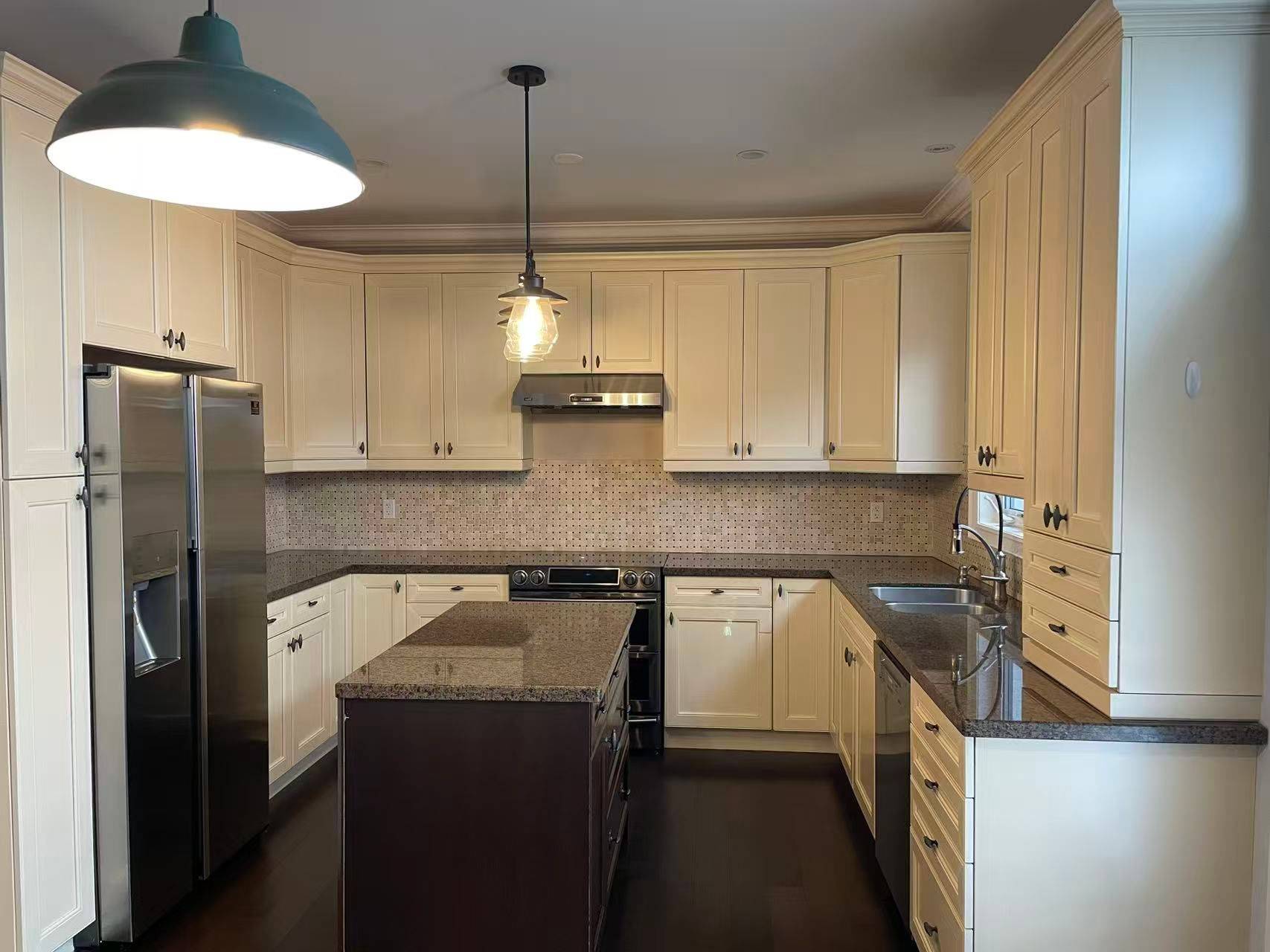 Newmarket, ON L3X 3J3,214 Karl Rose TRL