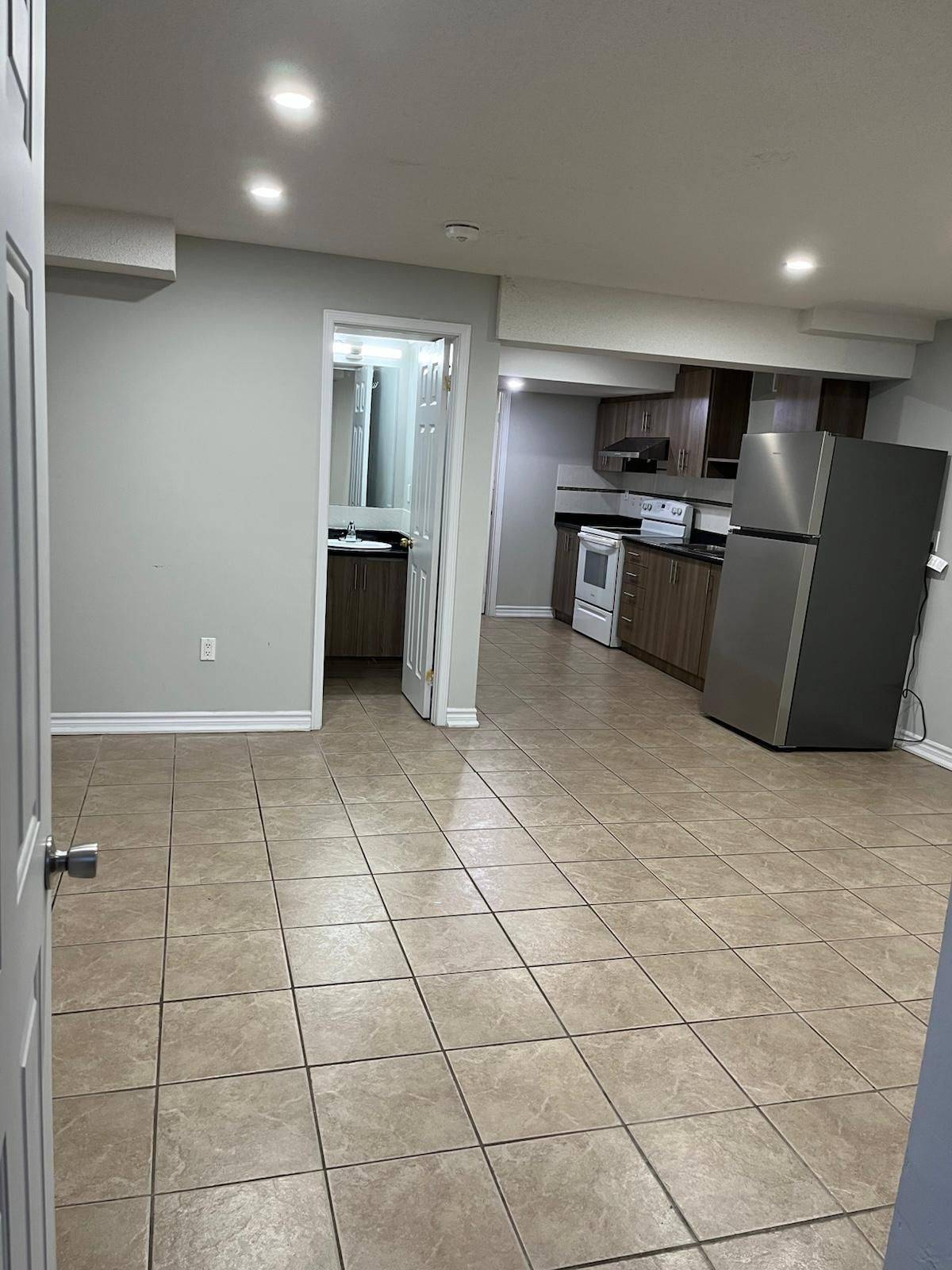 Milton, ON L9T 8M8,350 Kincardine TER