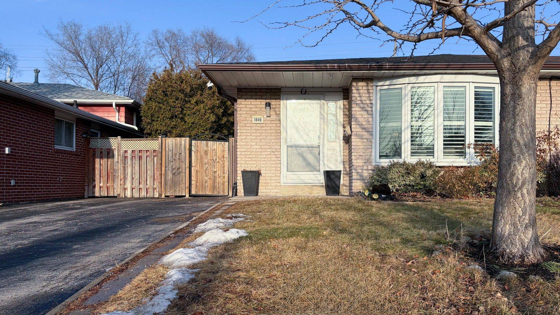 Mississauga, ON L5J 1E2,1849 Bonnymede DR