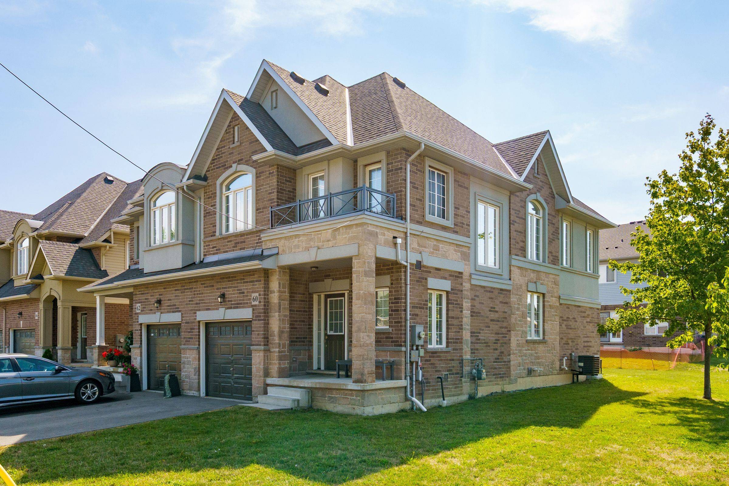 Hamilton, ON L9A 2P5,60 Bobolink RD