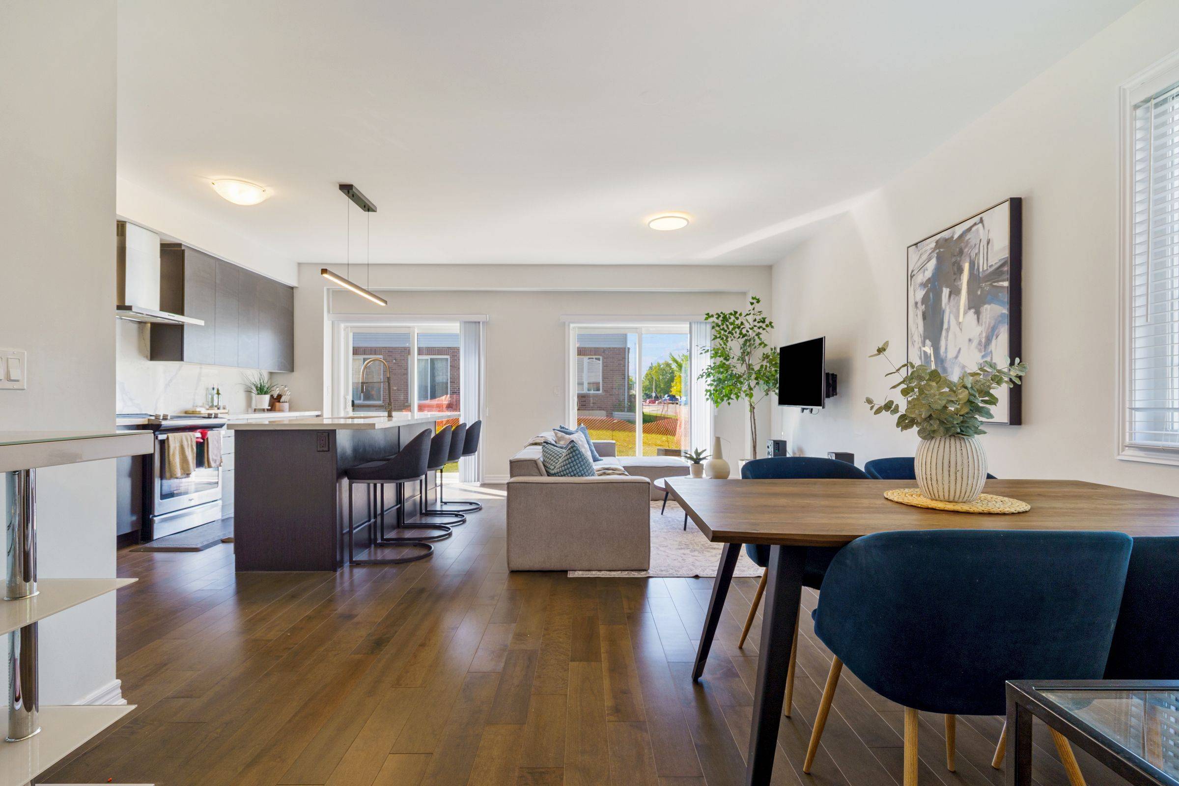 Hamilton, ON L9A 2P5,60 Bobolink RD