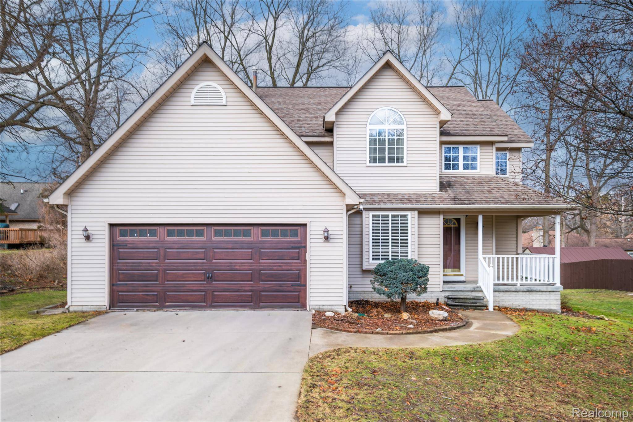 Fenton, MI 48430,410 Bent Oak ST