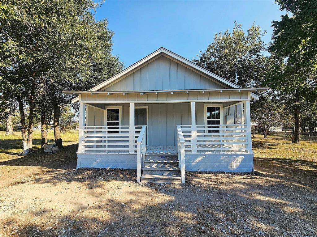 Groesbeck, TX 76642,510 S Waco Street