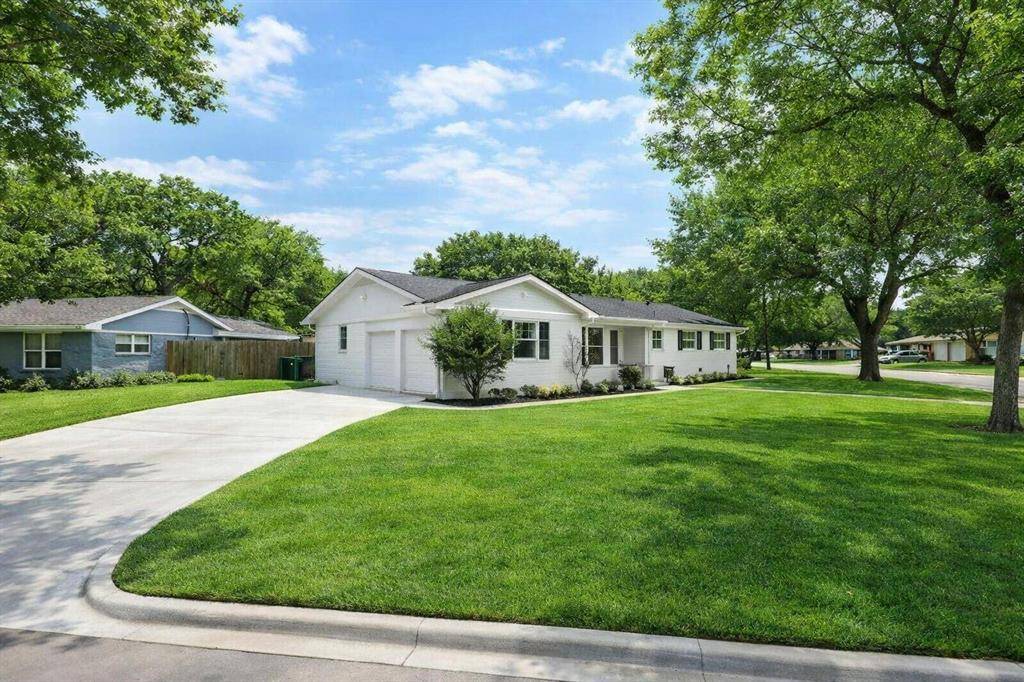 Hurst, TX 76053,1112 Karla Drive