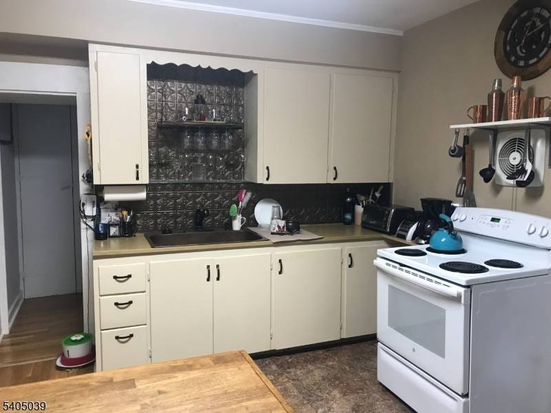 Morristown Town, NJ 07960,77 Western Ave