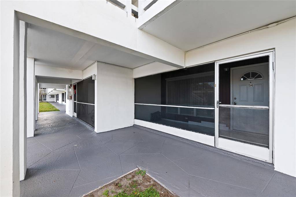 Lauderhill, FL 33313,1711 NW 46th Ave #114