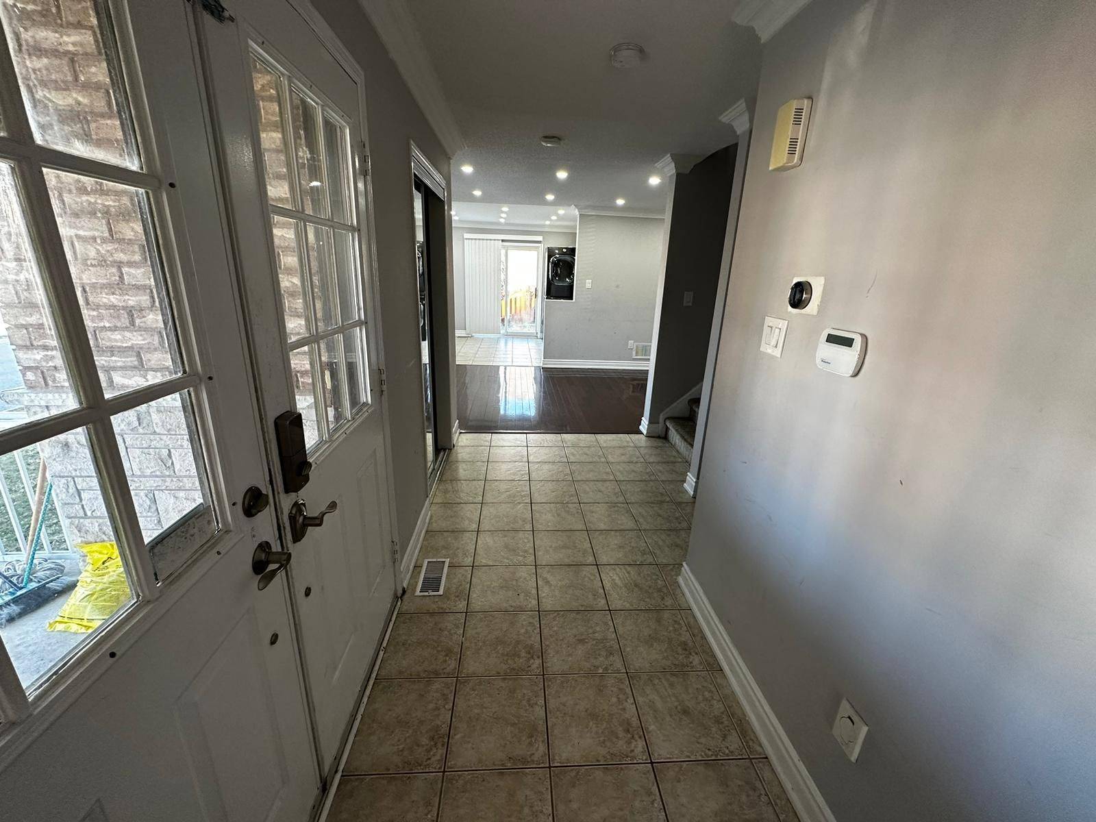 Brampton, ON L7A 2C9,25 Prince CRES