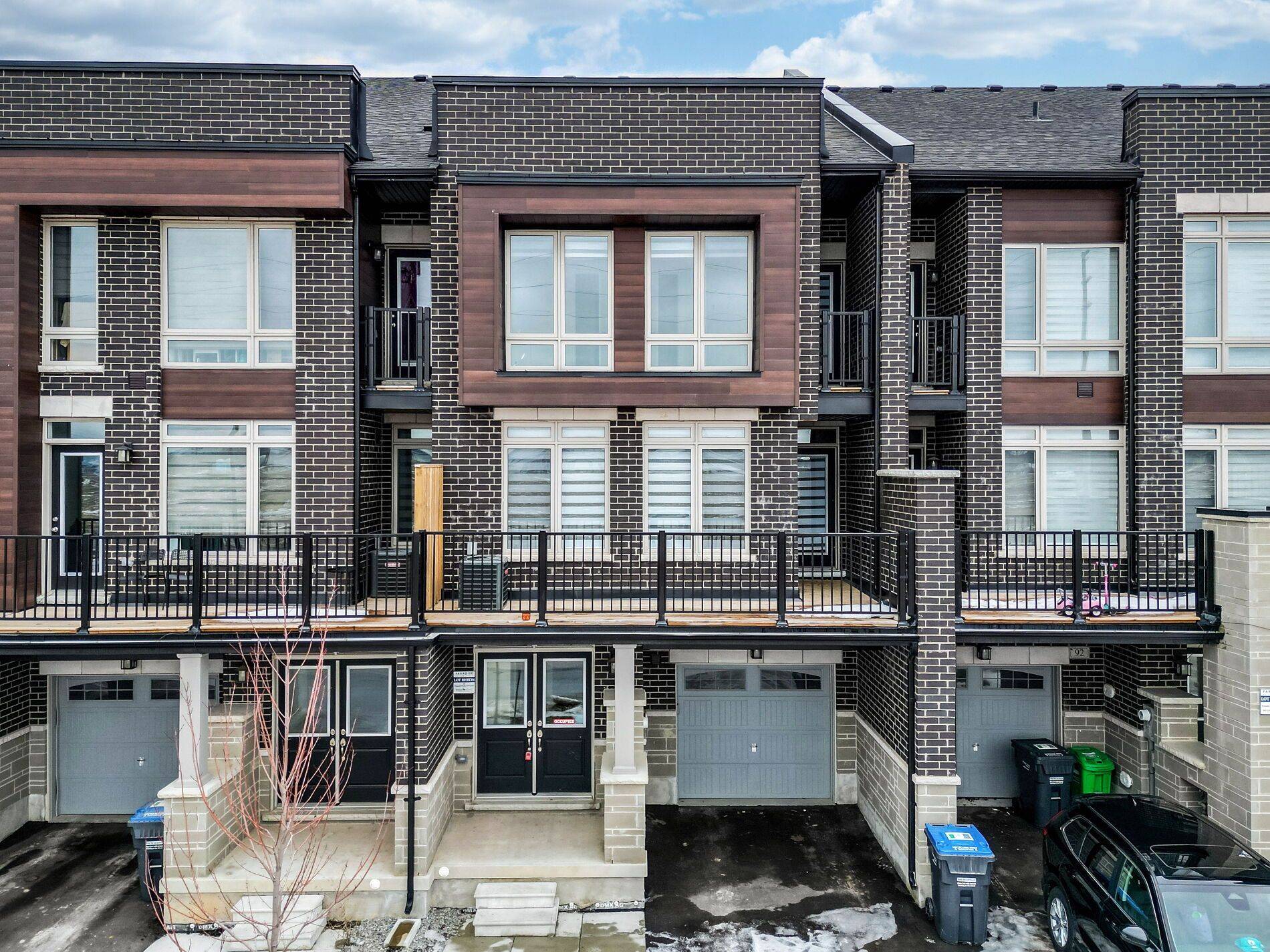 Brampton, ON L7A 5H8,94 Donald Ficht CRES