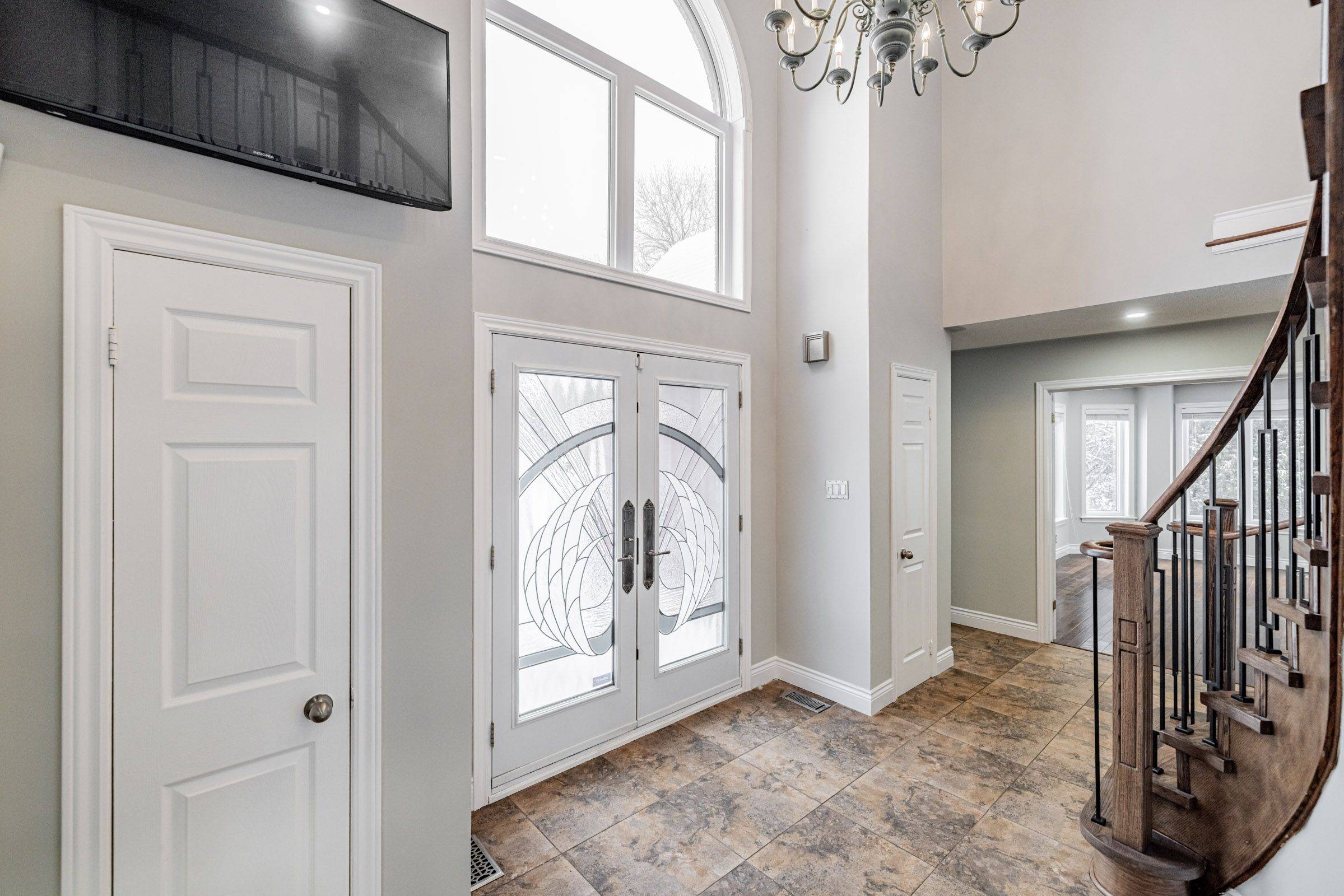 Caledon, ON L7E 0B3,42 Mccauley DR