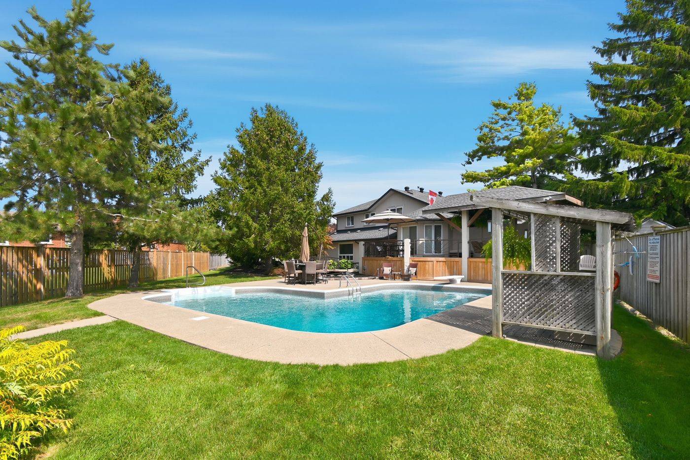 Thorold, ON L2V 4B9,12 Fuller CRES