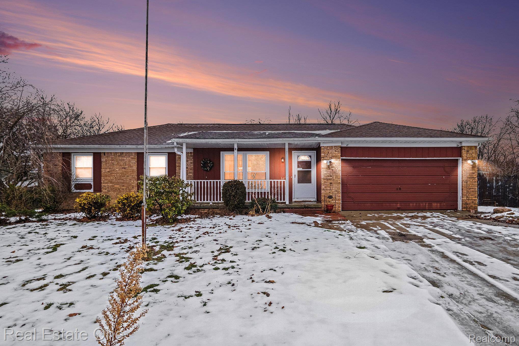 Flint, MI 48507,2502 Hutchinson LN