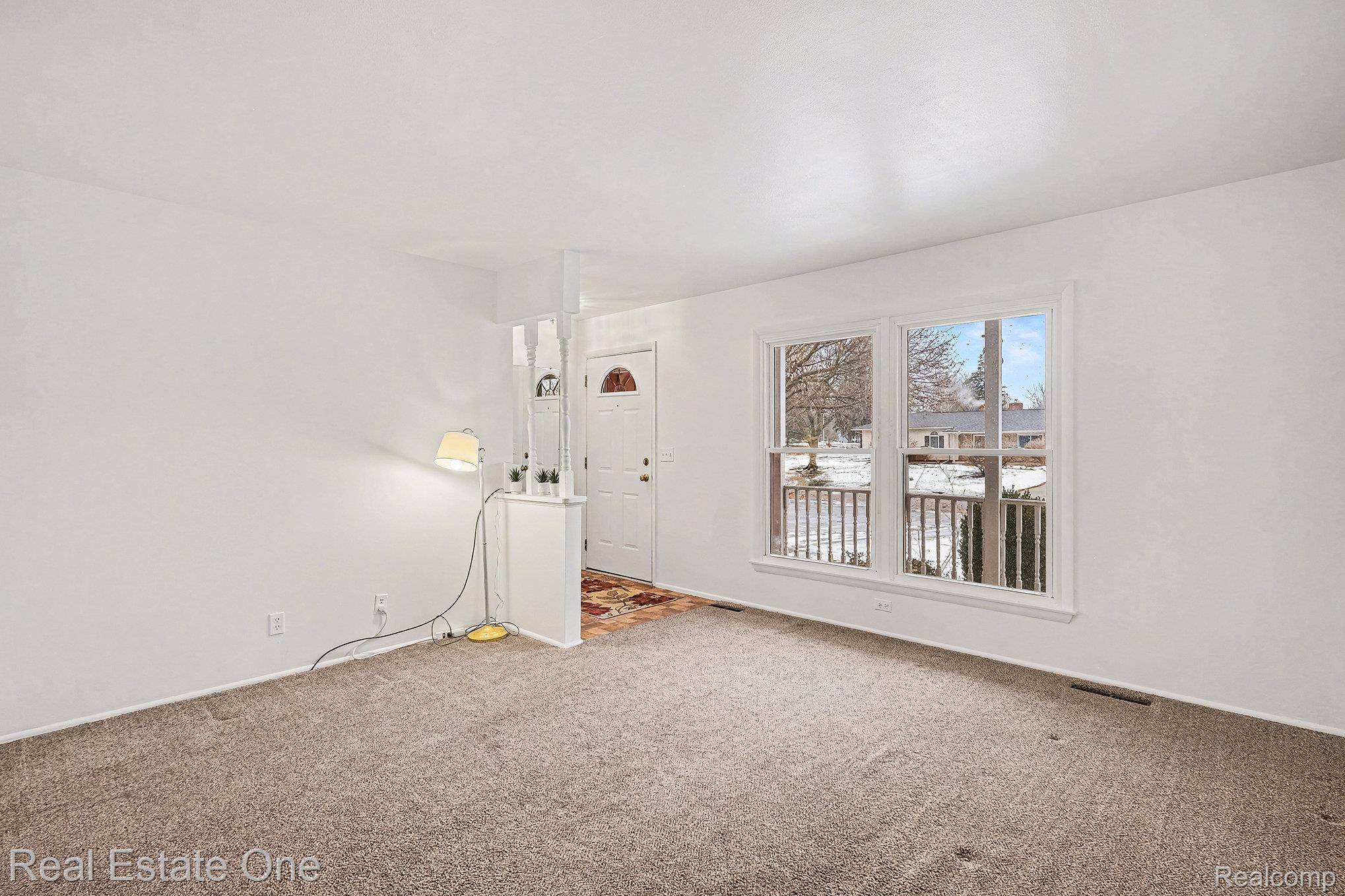 Flint, MI 48507,2502 Hutchinson LN